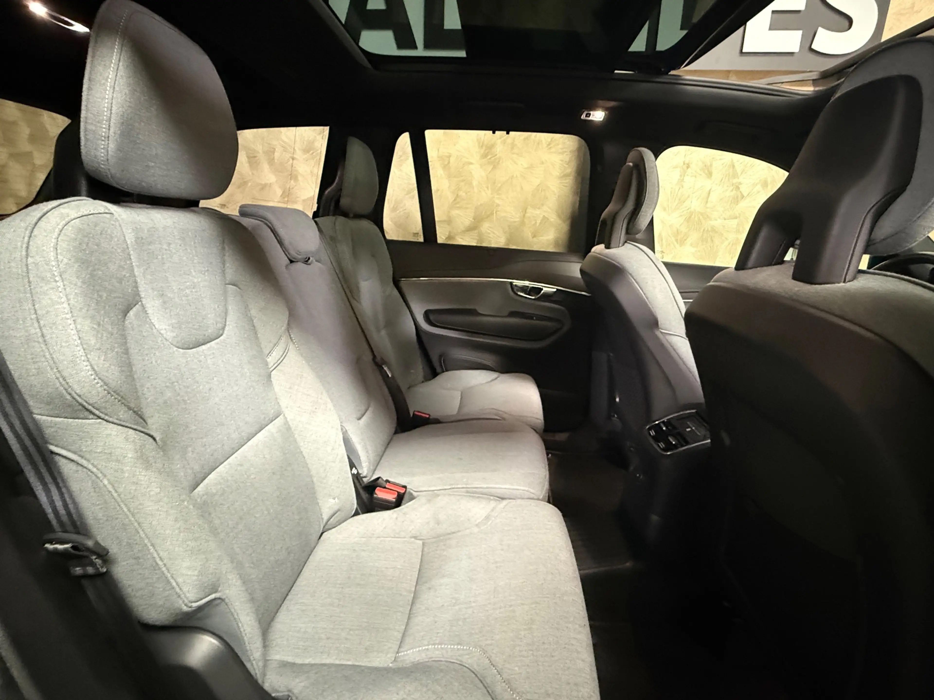 Volvo XC90 2.0 T8 Recharge AWD R-Design | Pano | Stuur/Stoelv — photo 13