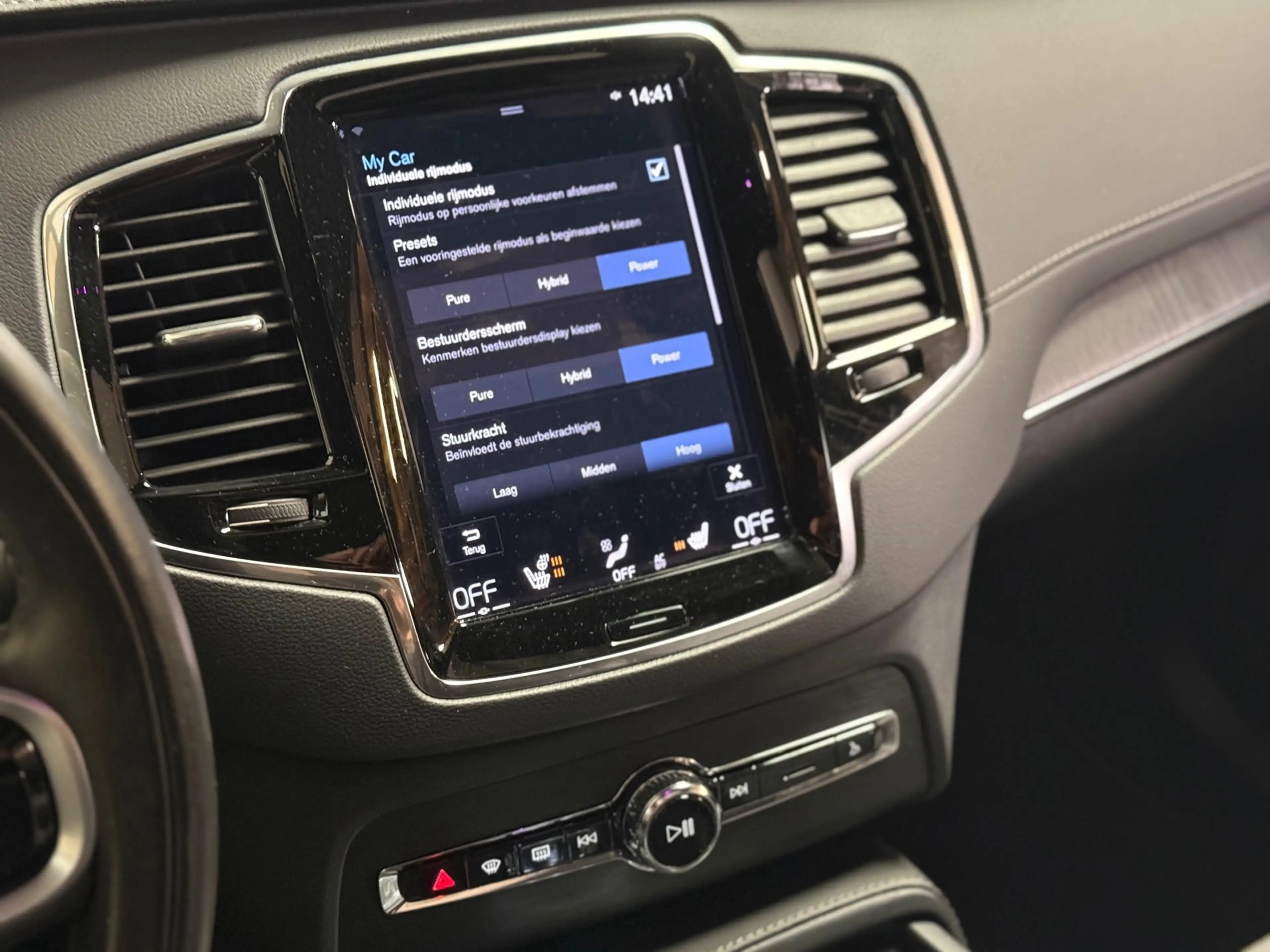 Volvo XC90 2.0 T8 Recharge AWD R-Design | Pano | Stuur/Stoelv — photo 29