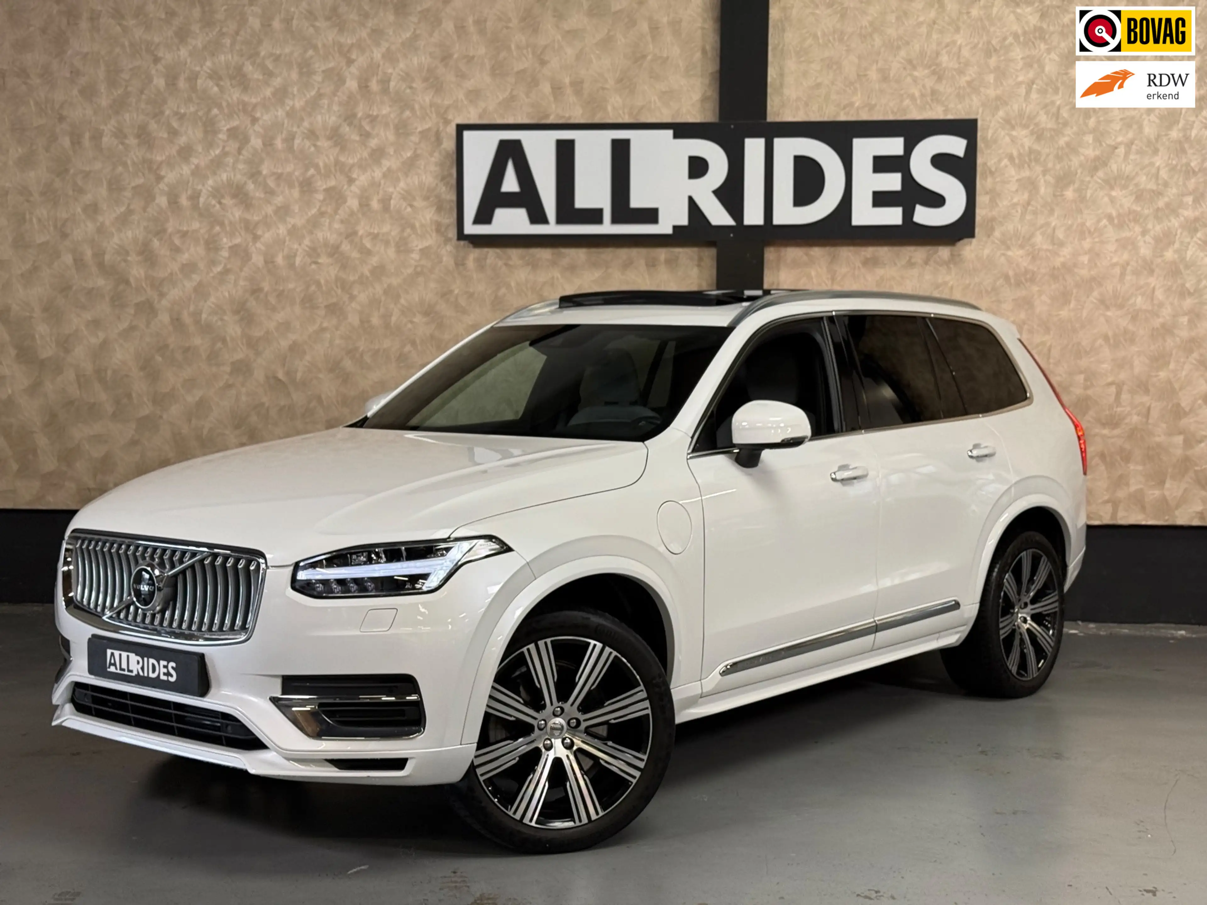 Volvo XC90 2.0 T8 Recharge AWD R-Design | Pano | Stuur/Stoelv