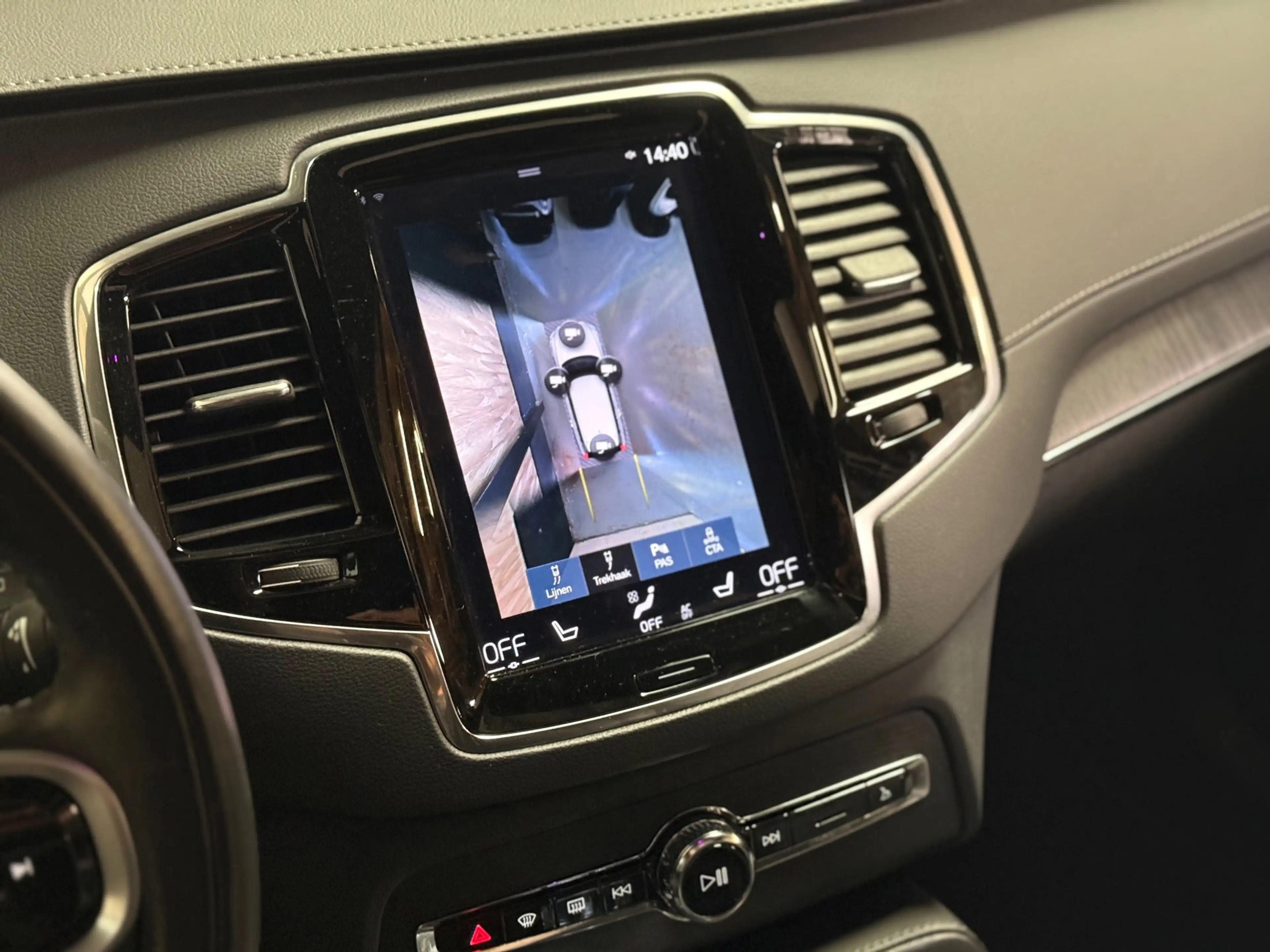 Volvo XC90 2.0 T8 Recharge AWD R-Design | Pano | Stuur/Stoelv — photo 23
