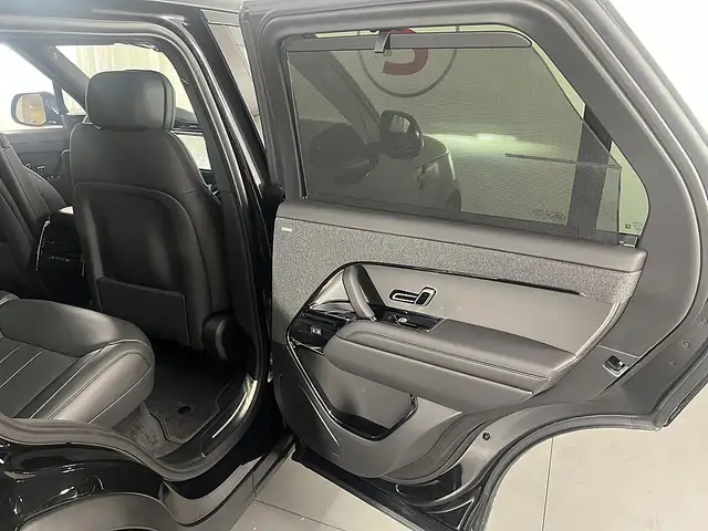 Land Rover Range Rover Sport P460e Hybrid Dynamic SE Ansicht 5