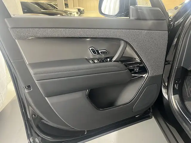Land Rover Range Rover Sport P460e Hybrid Dynamic SE Ansicht 15