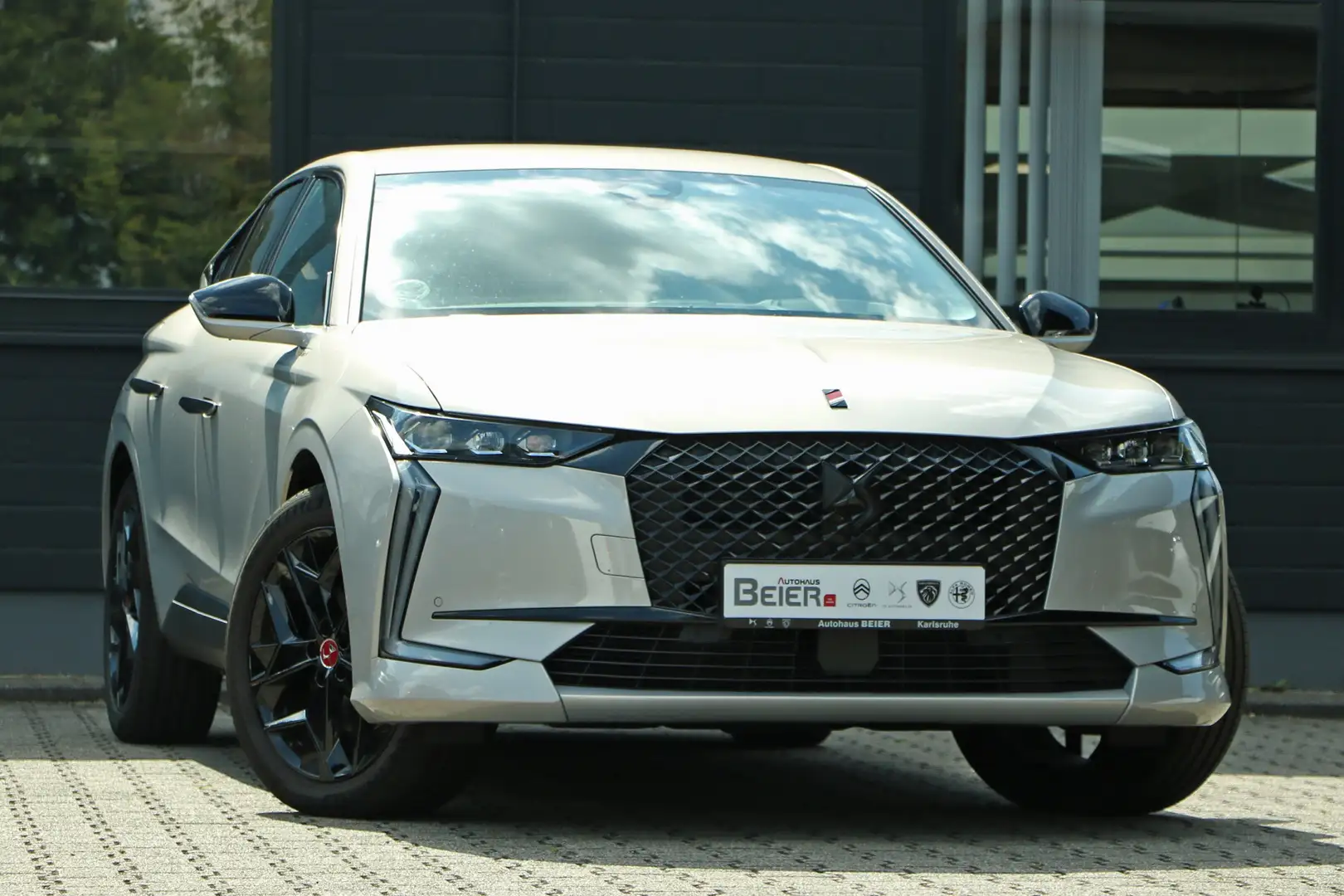 DS Automobiles DS 4 DS4 Hybrid 225 Performance Line+ Keyless/ Klimaau. Gris - 2