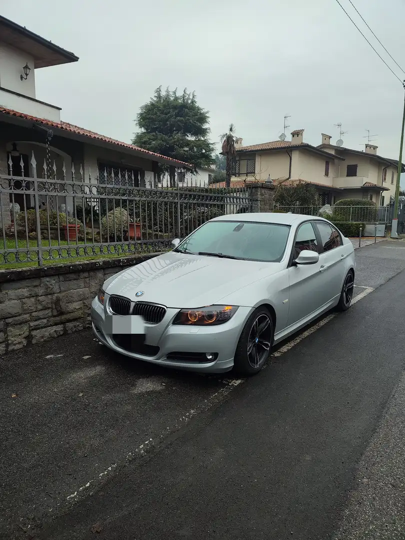 BMW 325 325i Futura FL - 1