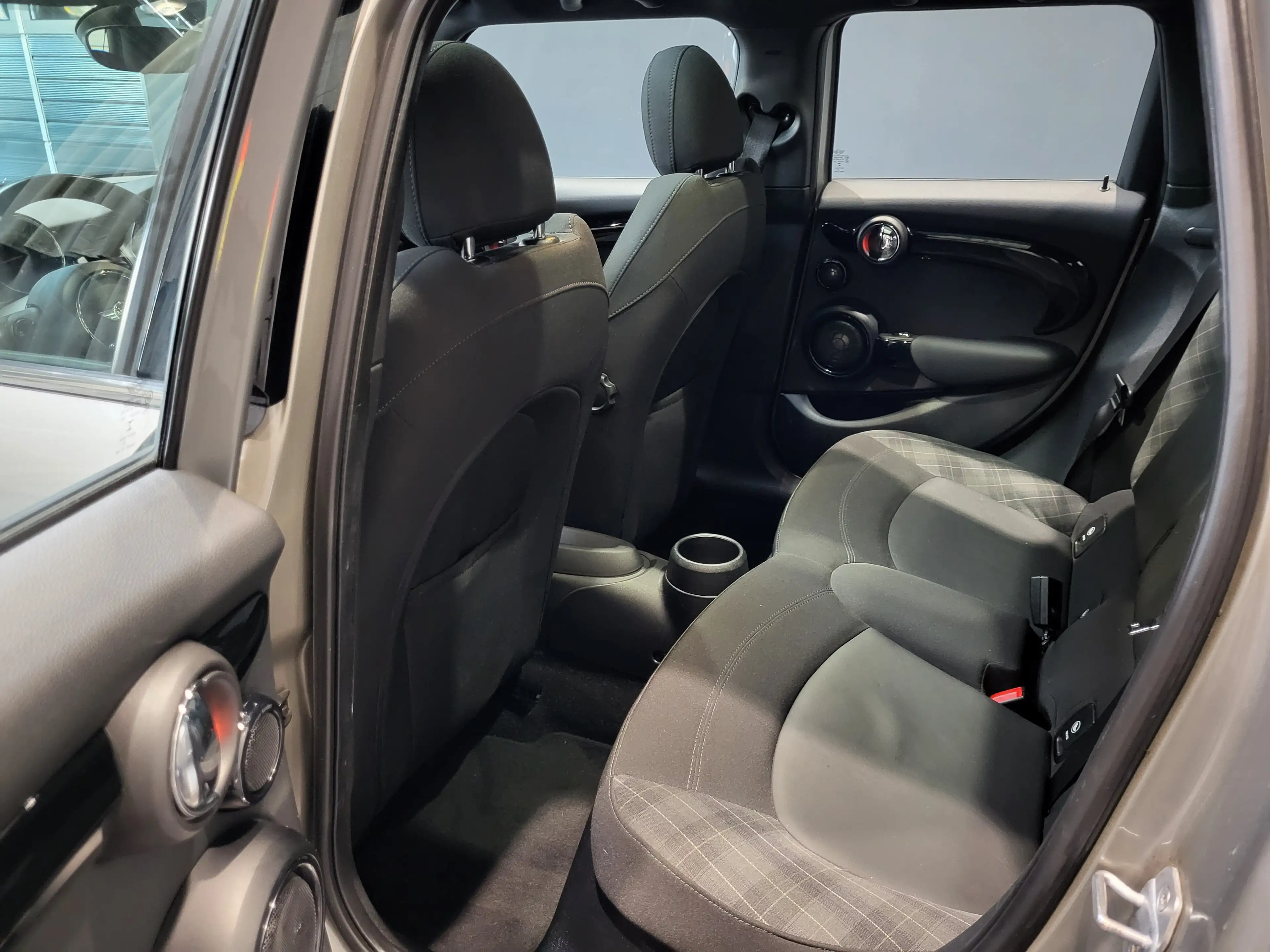 MINI Cooper SD *JC Works-Paket| Leder| Navi| Pano| 1.Hand* — photo 9