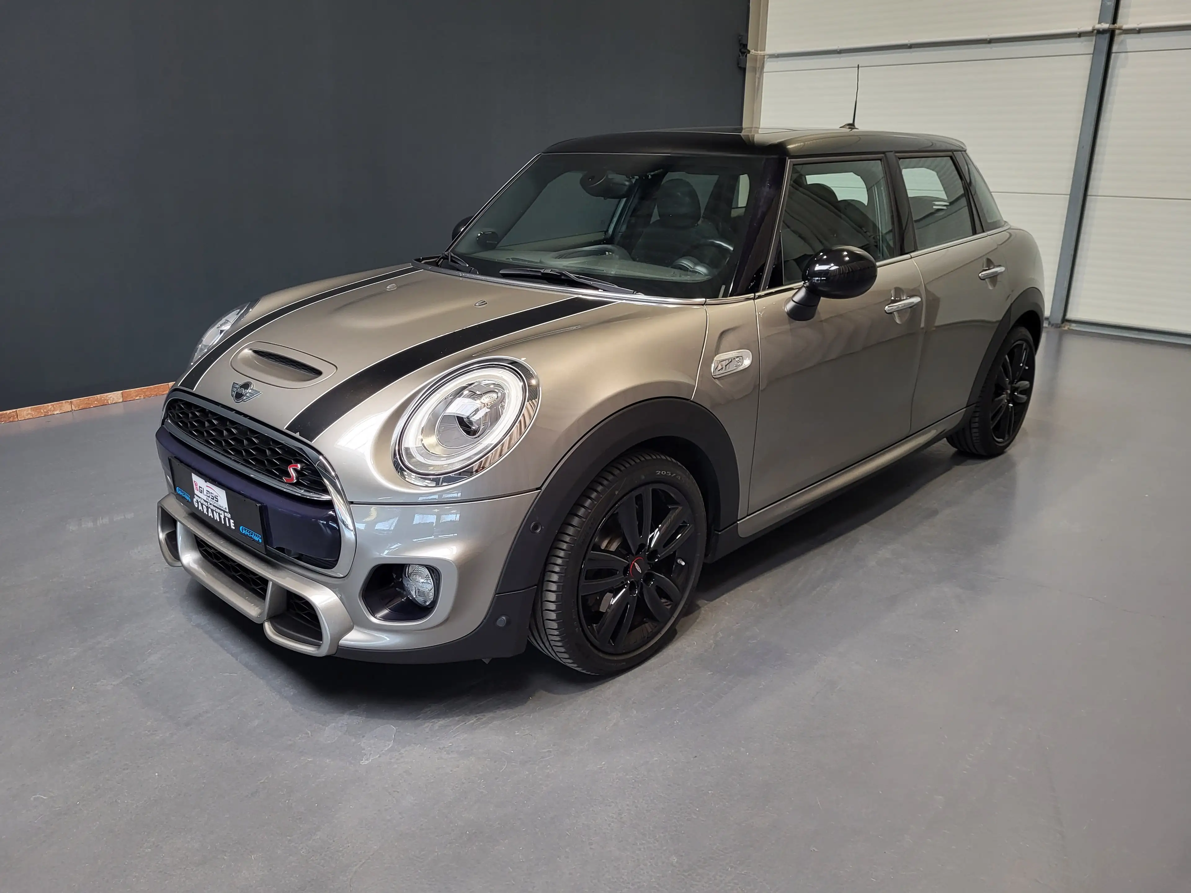 MINI Cooper SD *JC Works-Paket| Leder| Navi| Pano| 1.Hand*