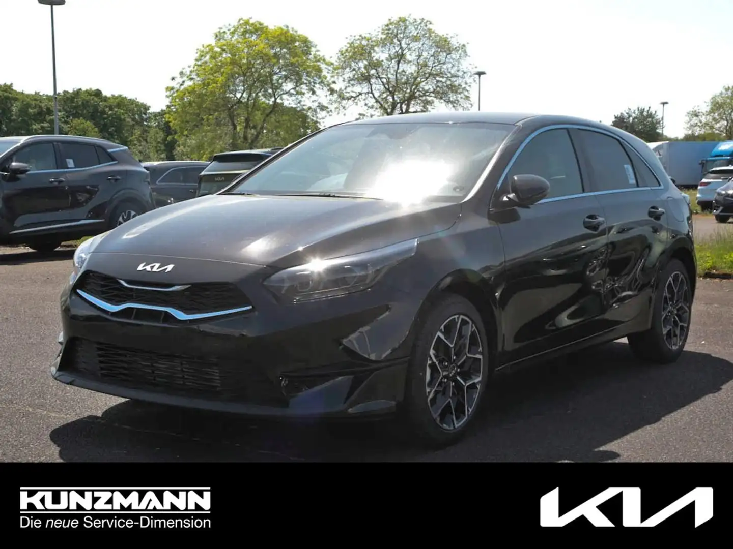 Kia Ceed / cee'd Ceed 1.5T Nightline Navi Kamera Lenkradhzg Schwarz - 1