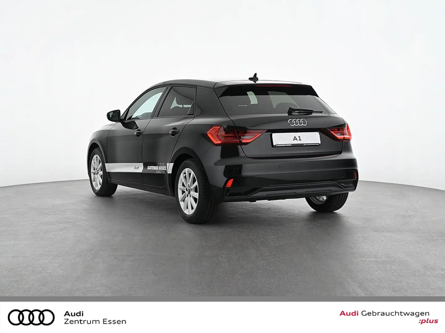 Audi A1 SPORTBACK ADVANCED 25 TFSI 70(95 Schwarz - 2