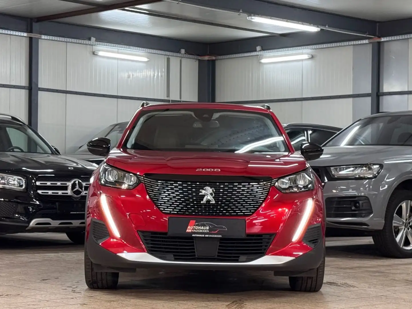 Peugeot 2008 Allure Pack 180°KAM*DAB*SPUR*ÖED*VIR*1.HAND Rot - 2
