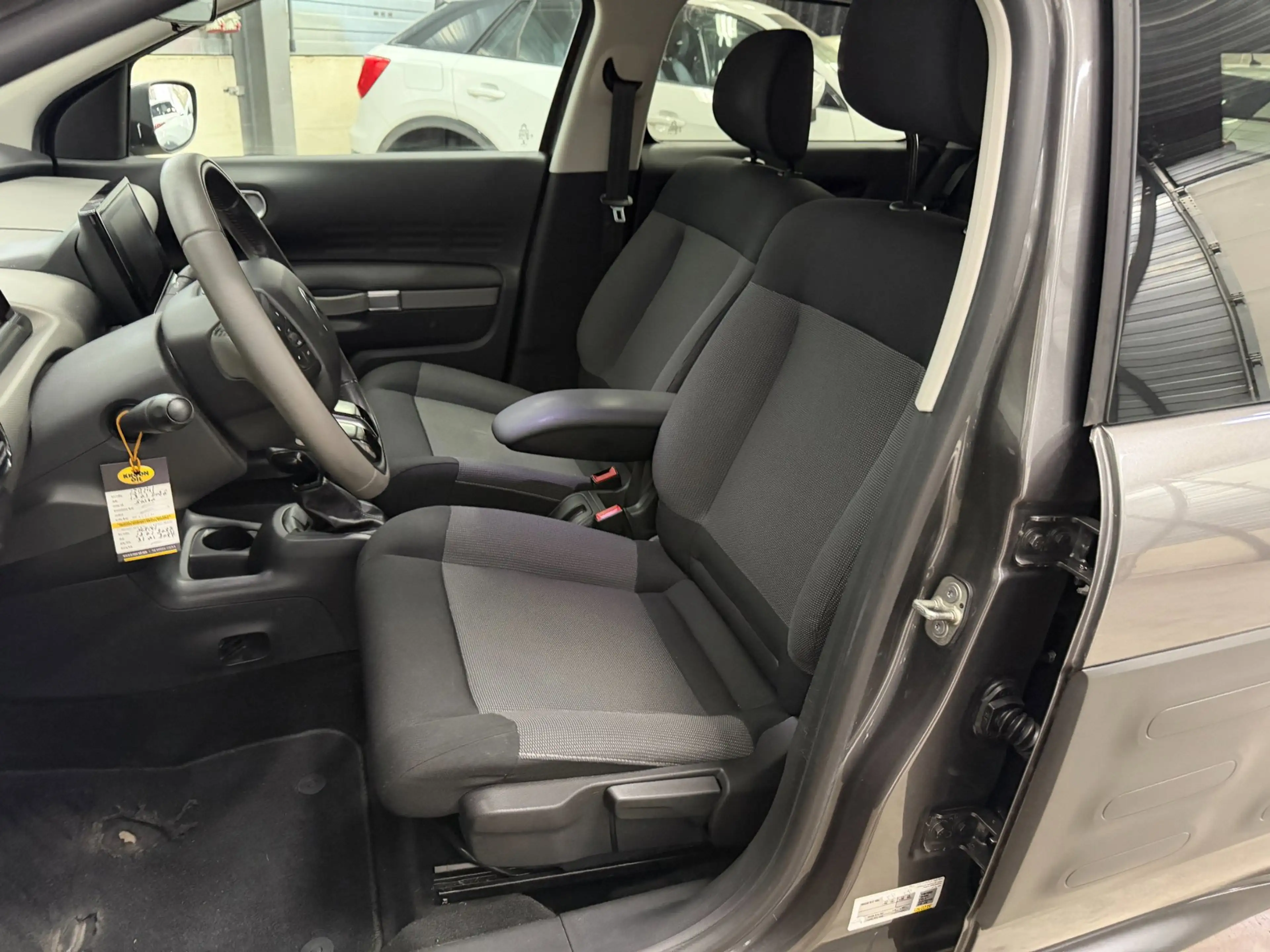 Citroen C4 Cactus 1.2 PureTech Shine 2e eigenaar riem vervangen — photo 10