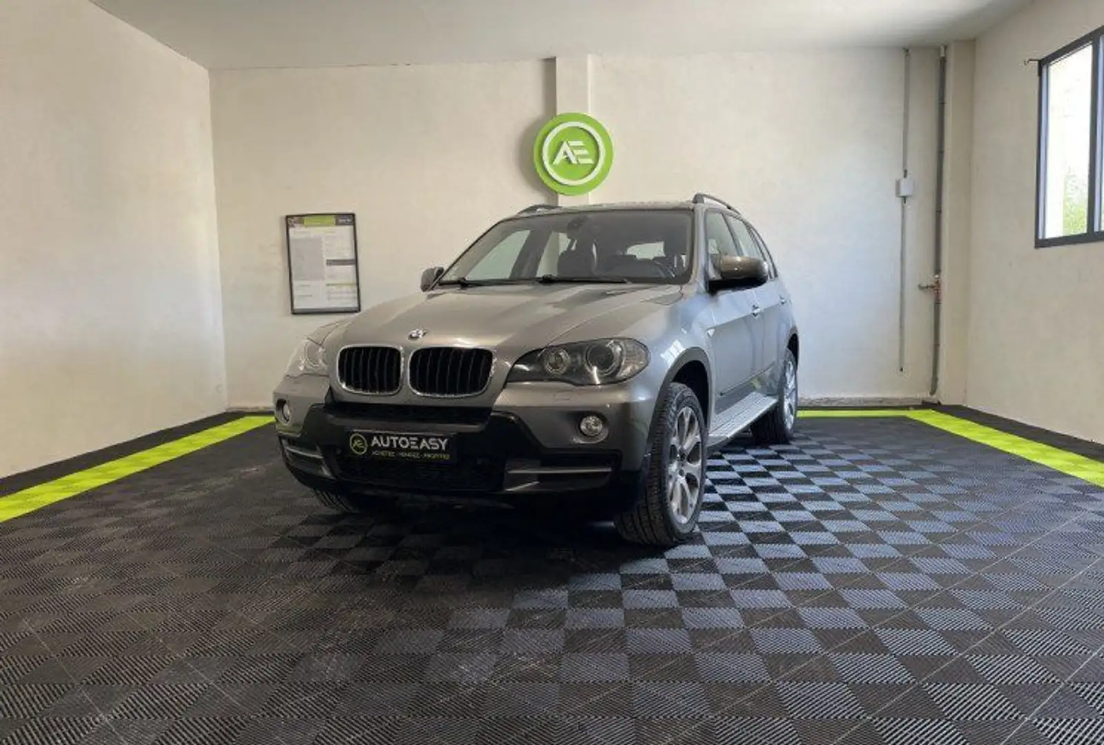 BMW X5 II (E70) 3.0dA 235ch Luxe Gris - 1