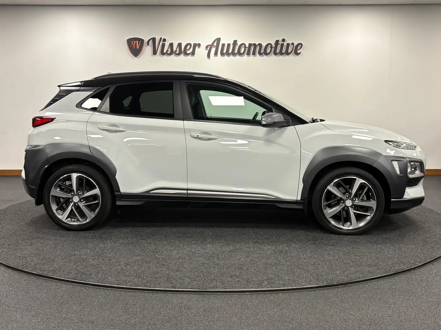 Hyundai KONA 1.6 T-GDI Premium*Automaat*Head-Up*Pano*Winter-Pak Blanc - 2