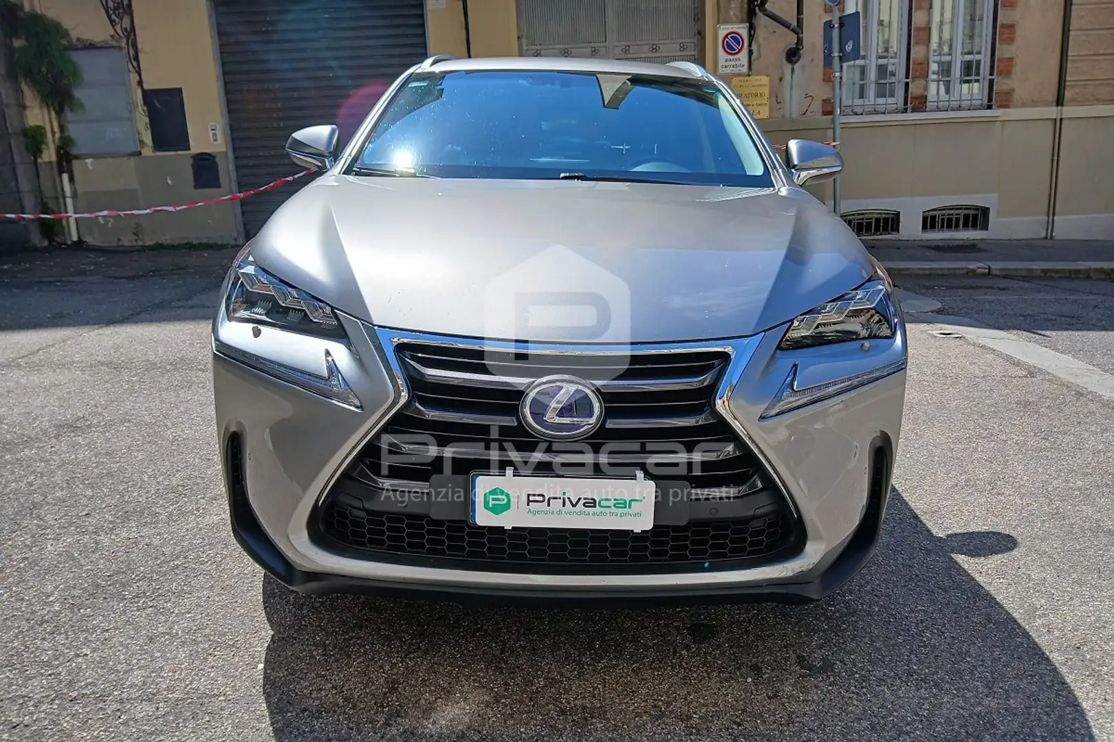 Lexus NX 300h NX Hybrid 4WD Luxury Argent - 2