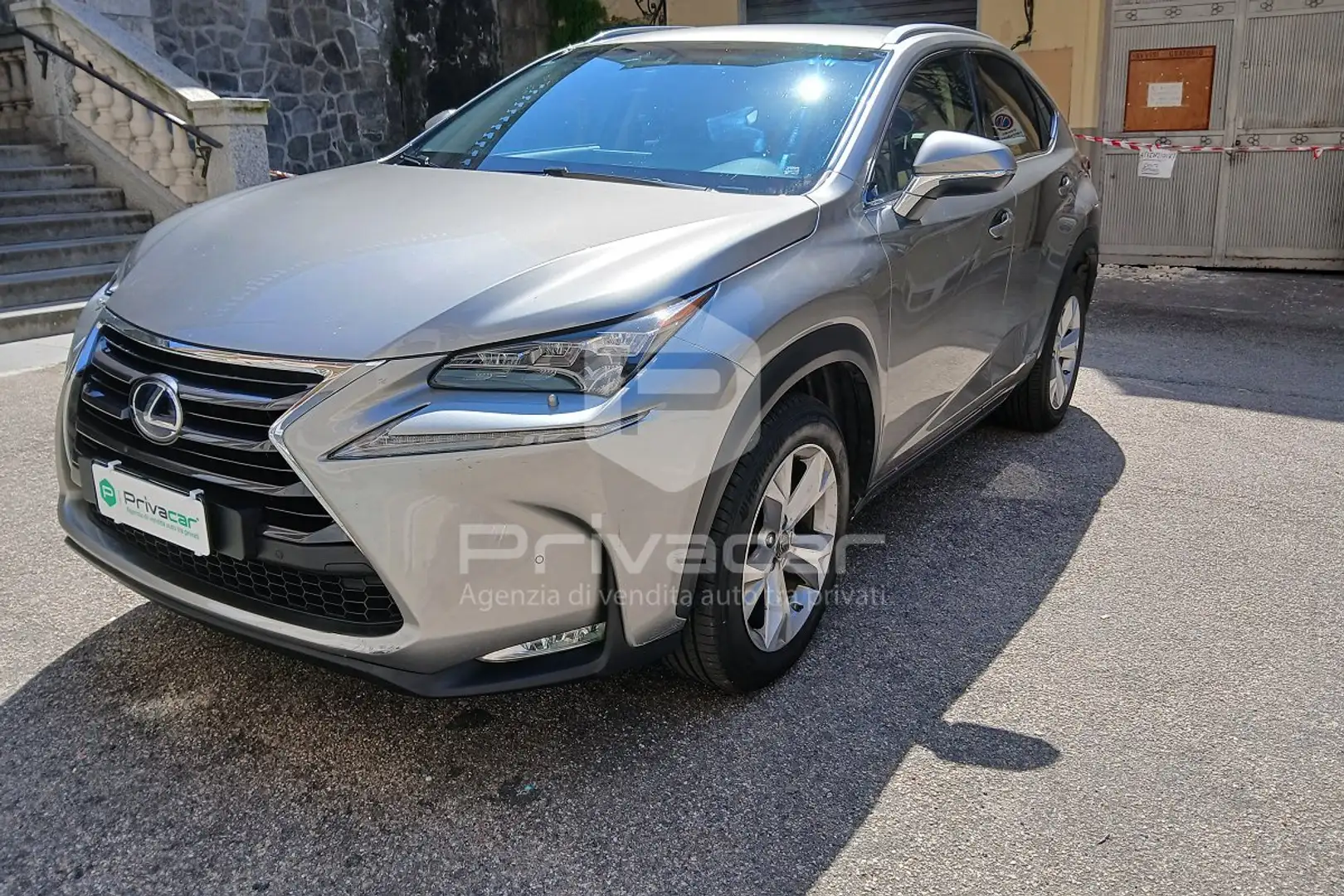Lexus NX 300h NX Hybrid 4WD Luxury Argent - 1