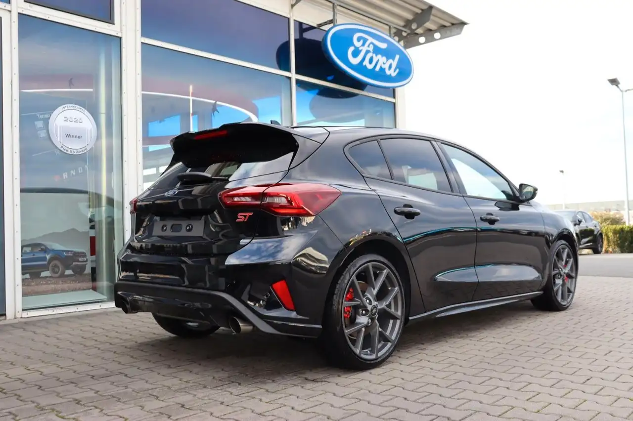 Ford Focus ST X 2.3 SOFORT VERFÜGBAR 4,99% FIN* 7