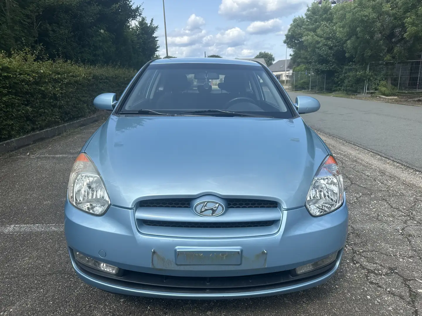 Hyundai ACCENT 1.4 GL - 1