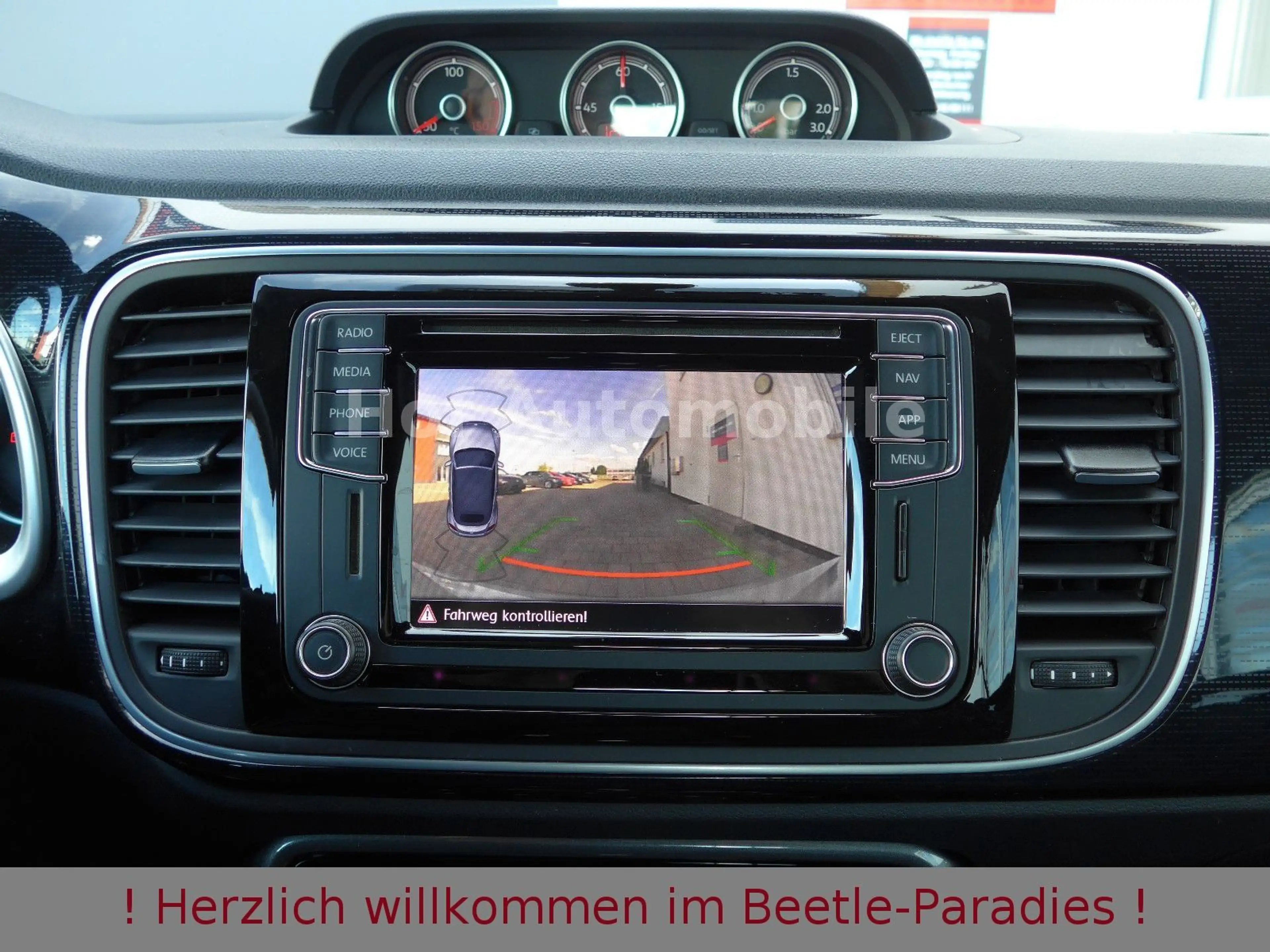 Volkswagen Beetle 1.2TSI DSG Sound Navi Kamera AppCo. — photo 13