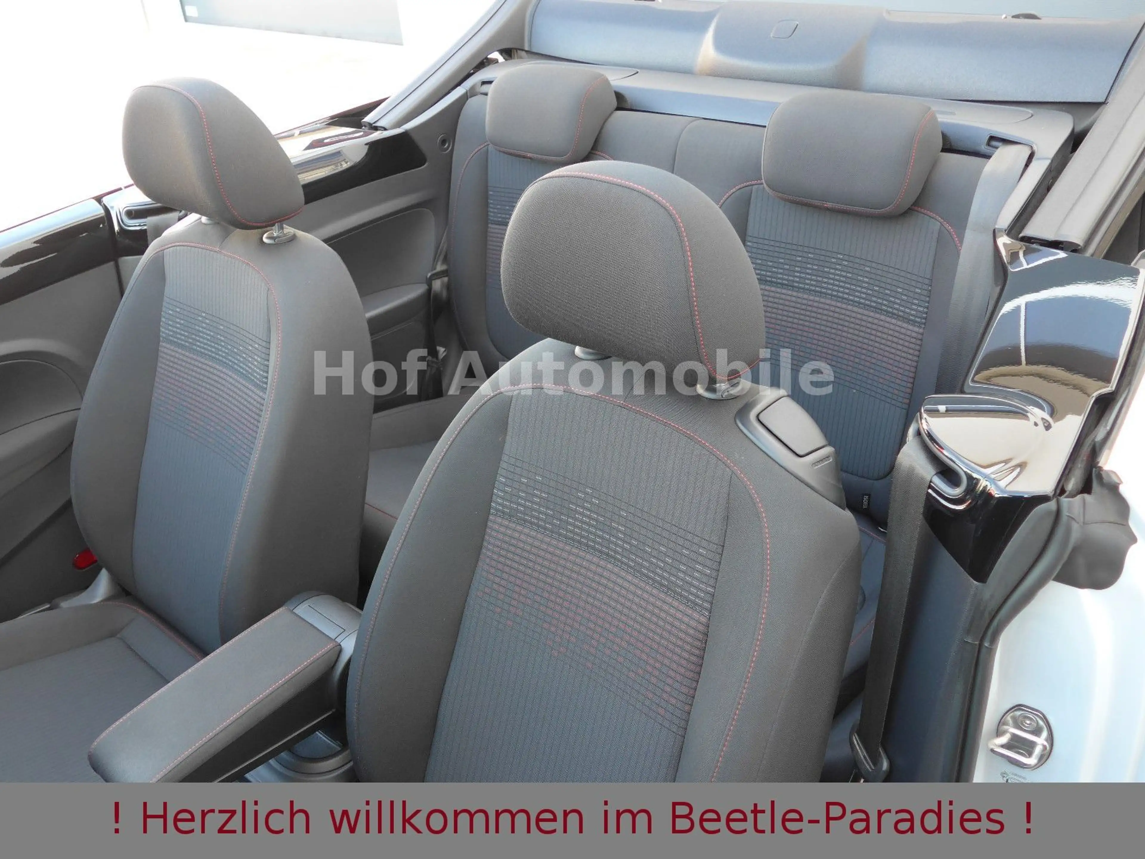 Volkswagen Beetle 1.2TSI DSG Sound Navi Kamera AppCo. — photo 12
