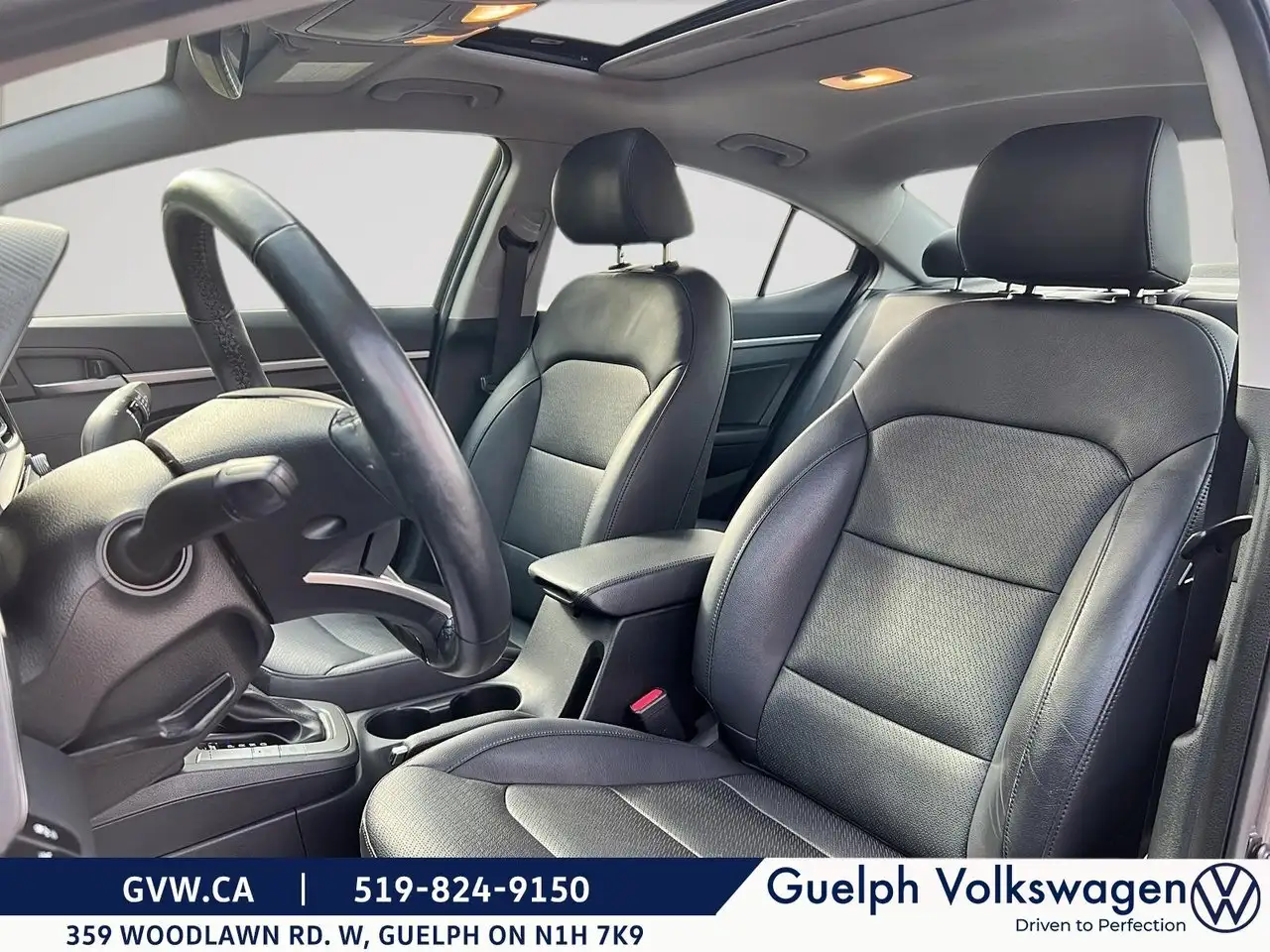 Hyundai ELANTRA photo Hyundai ELANTRA