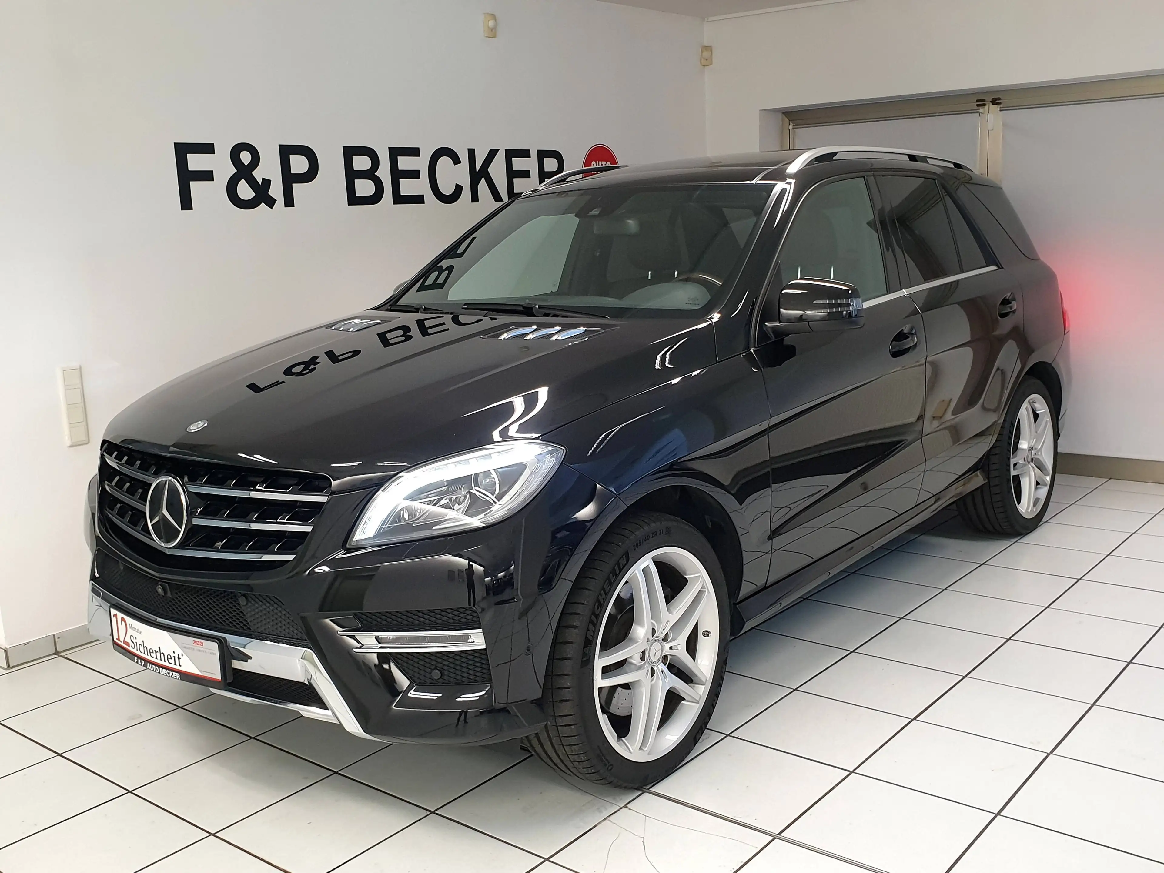 Mercedes-Benz ML 350 ML 350 AMG PANO 360 DTR AIRMATIC BRD 21´ SOFT