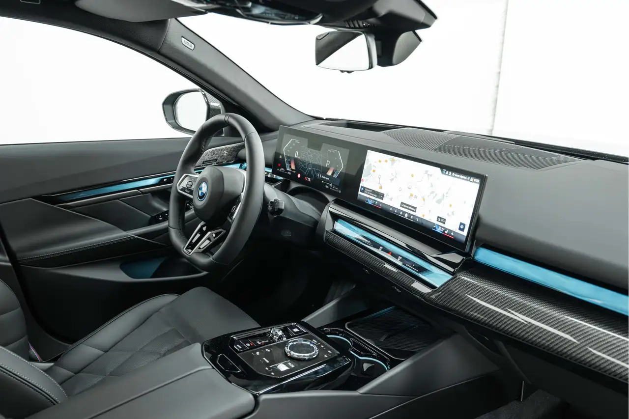 BMW 5 Series 2026 — фото 13
