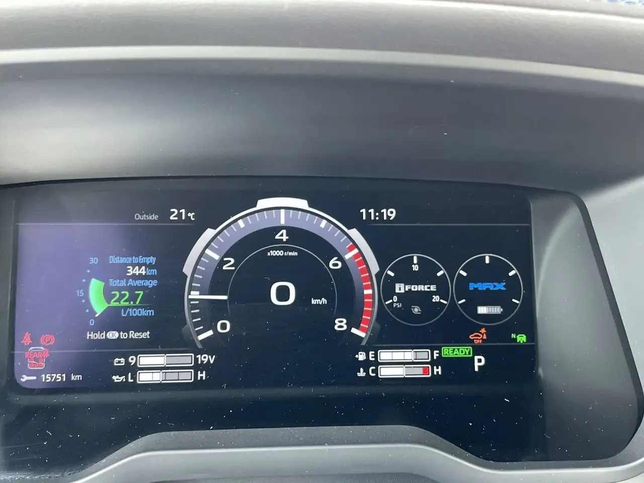 Toyota Sequoia photo Toyota Sequoia