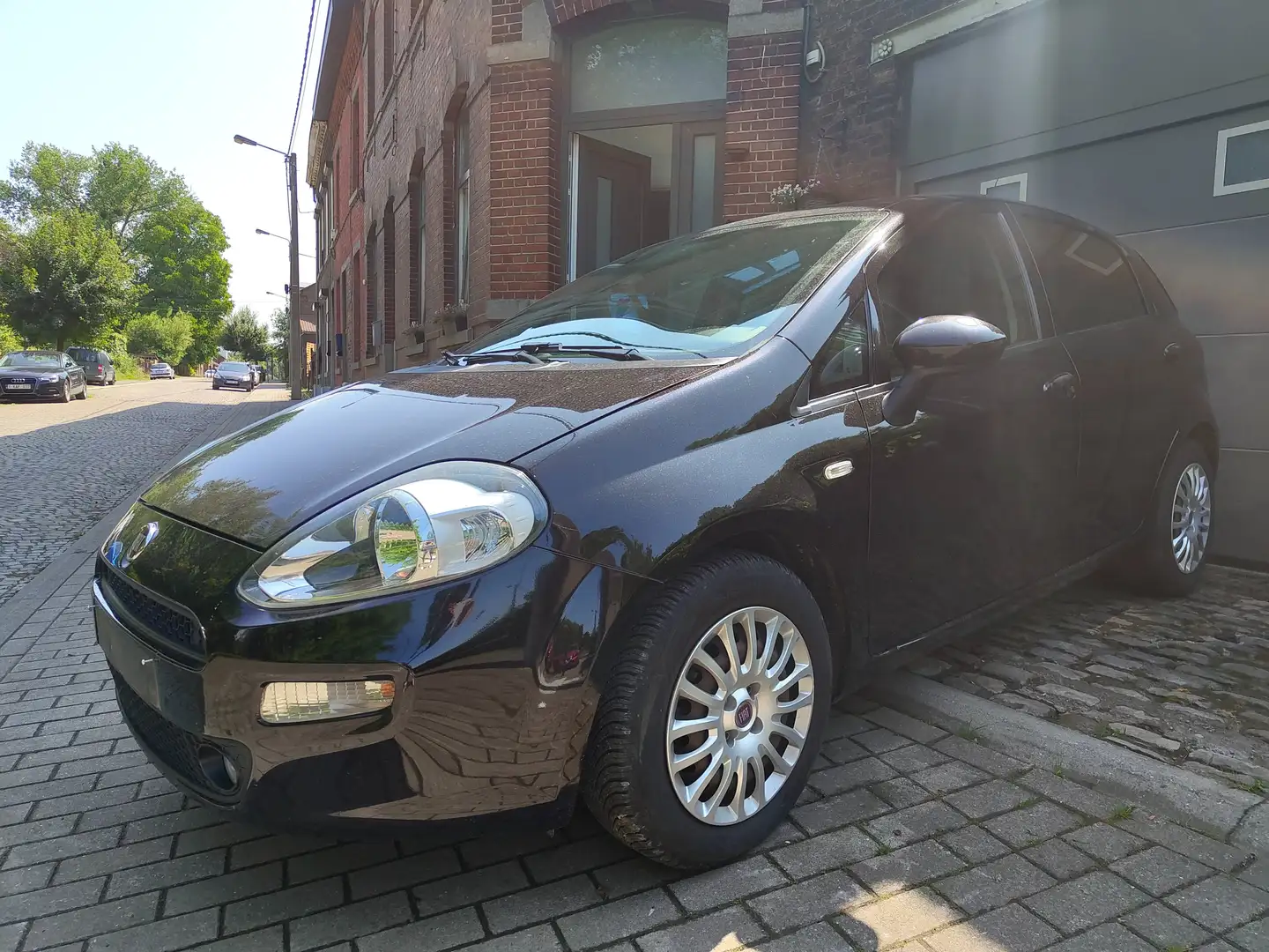 Fiat Punto Evo Punto EVO 1.2i Euro 5 très propre Zwart - 1