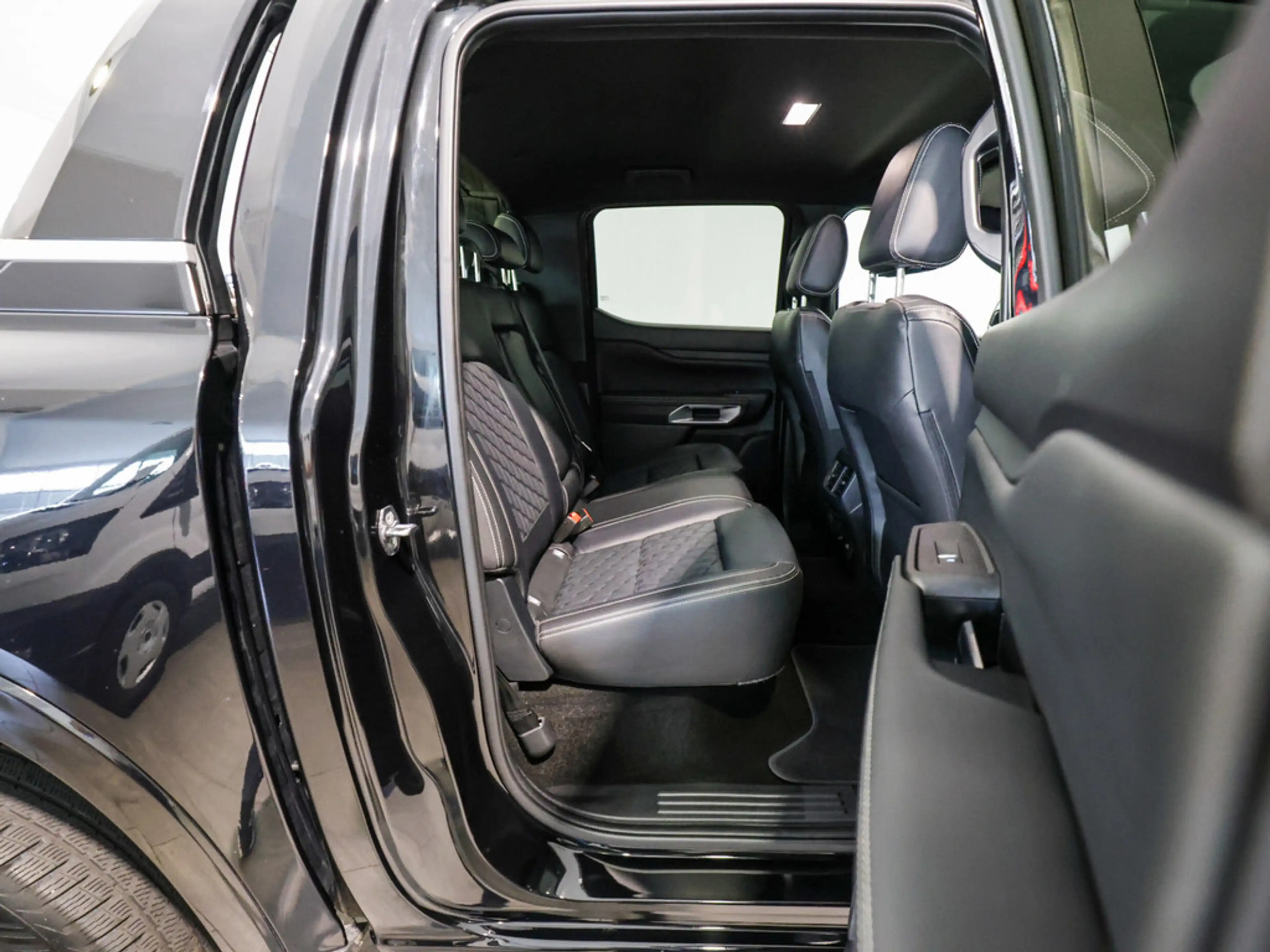 Ford Ranger Platinium e-4WD 3.0l Ecoblue +TECHNOLO — photo 4