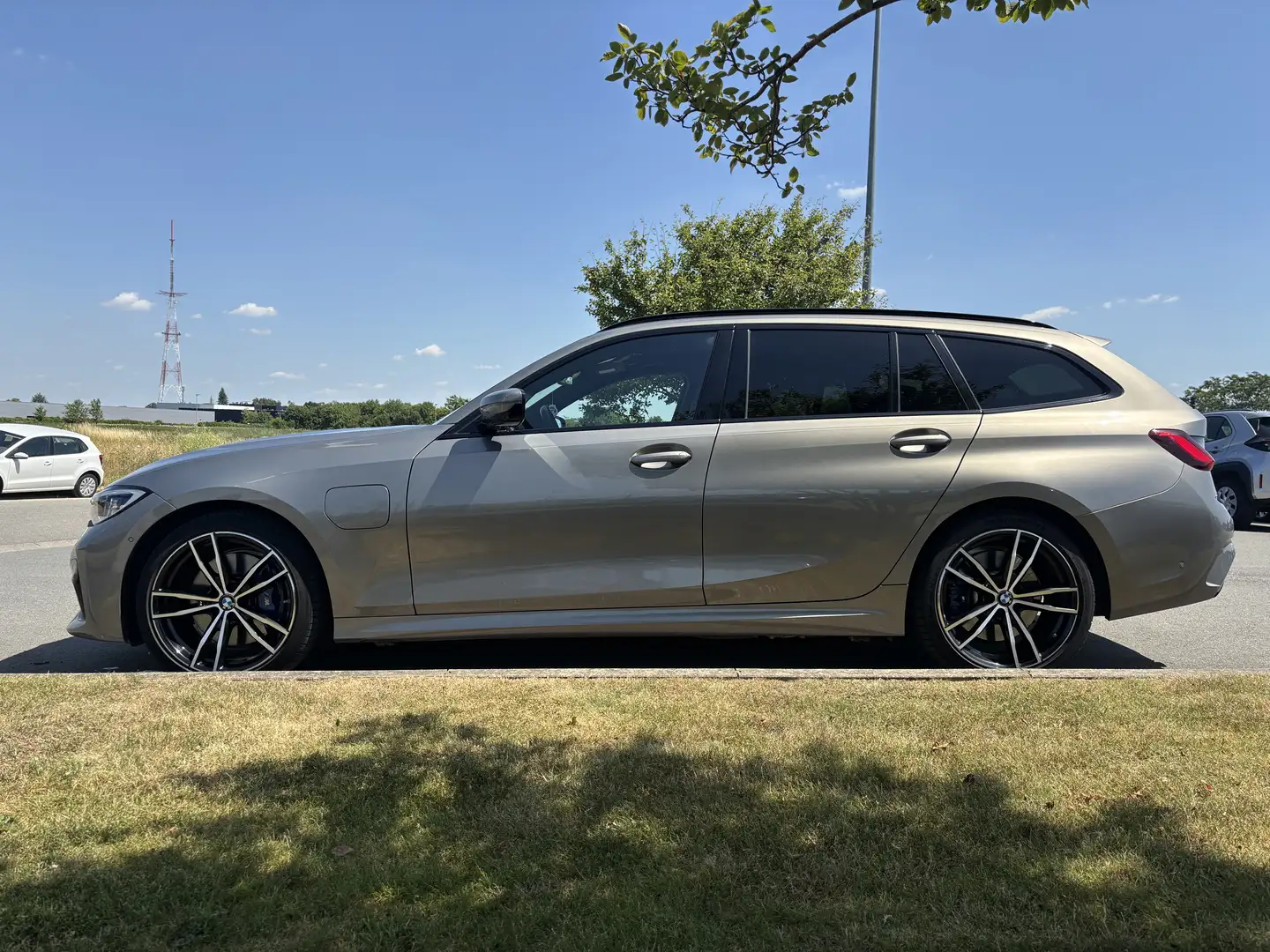 BMW 330 Touring 330eAS PHEV - 1