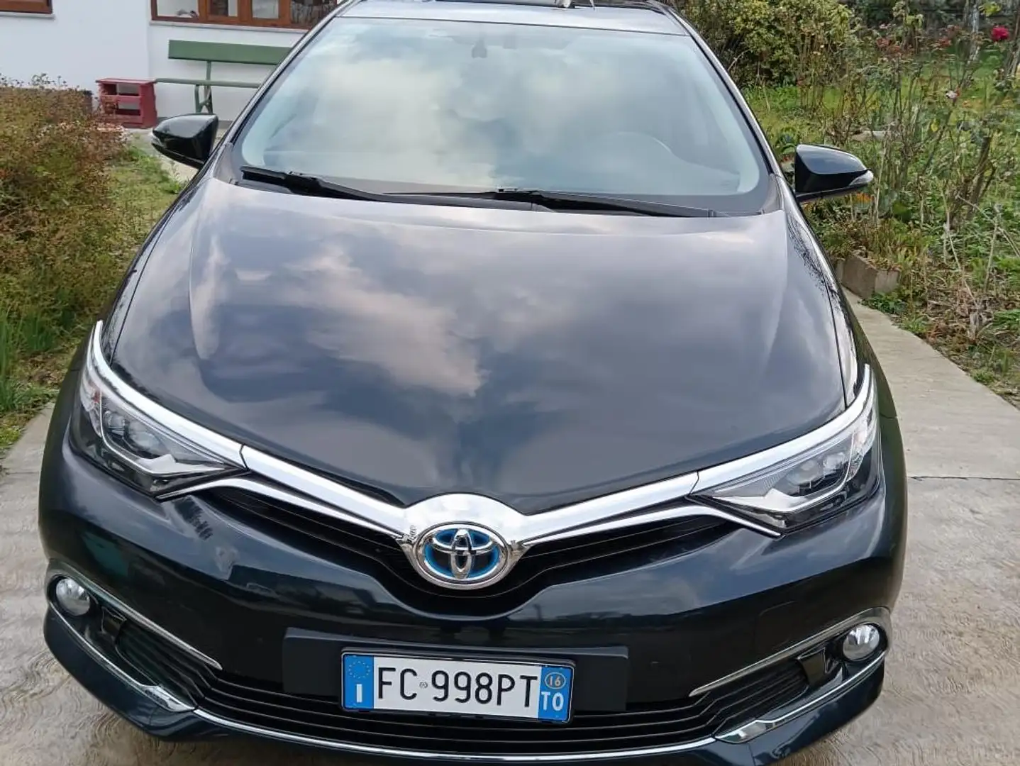Toyota Auris Auris II 2015 1.8h Active cvt Nero - 1