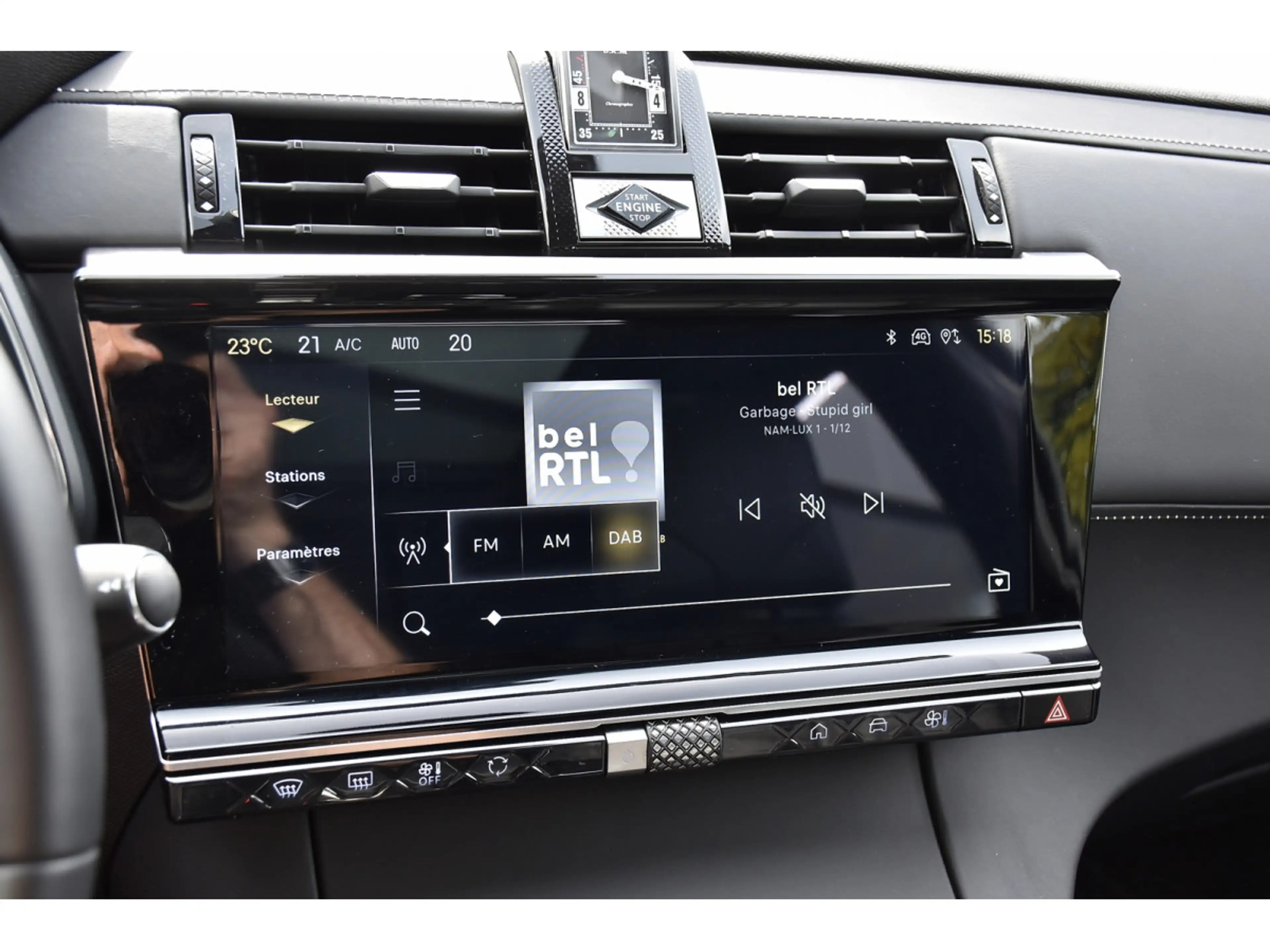 DS Automobiles DS 7 1.6 Hybrid PHEV 225 Etoile PANO CUIR MEMO CAM360 — photo 12