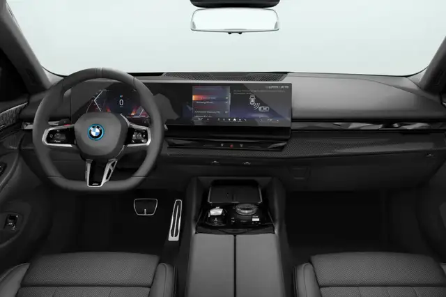 BMW 5 Series view 3