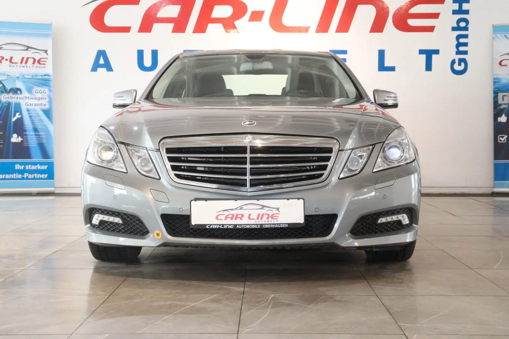 Mercedes-Benz E 350 CGI BE Lim.  *Automatik*Leder*Navi*Xenon* Silber - 2