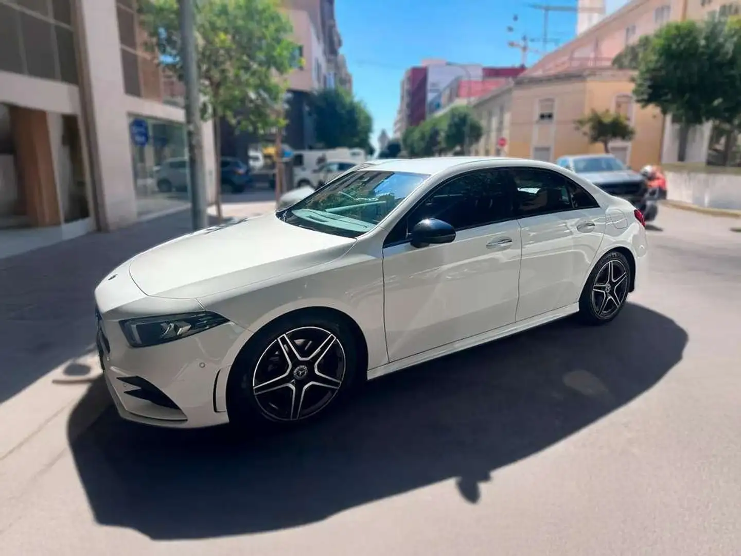 Mercedes-Benz A 200 200d Sedán 8G-DCT Blanco - 2