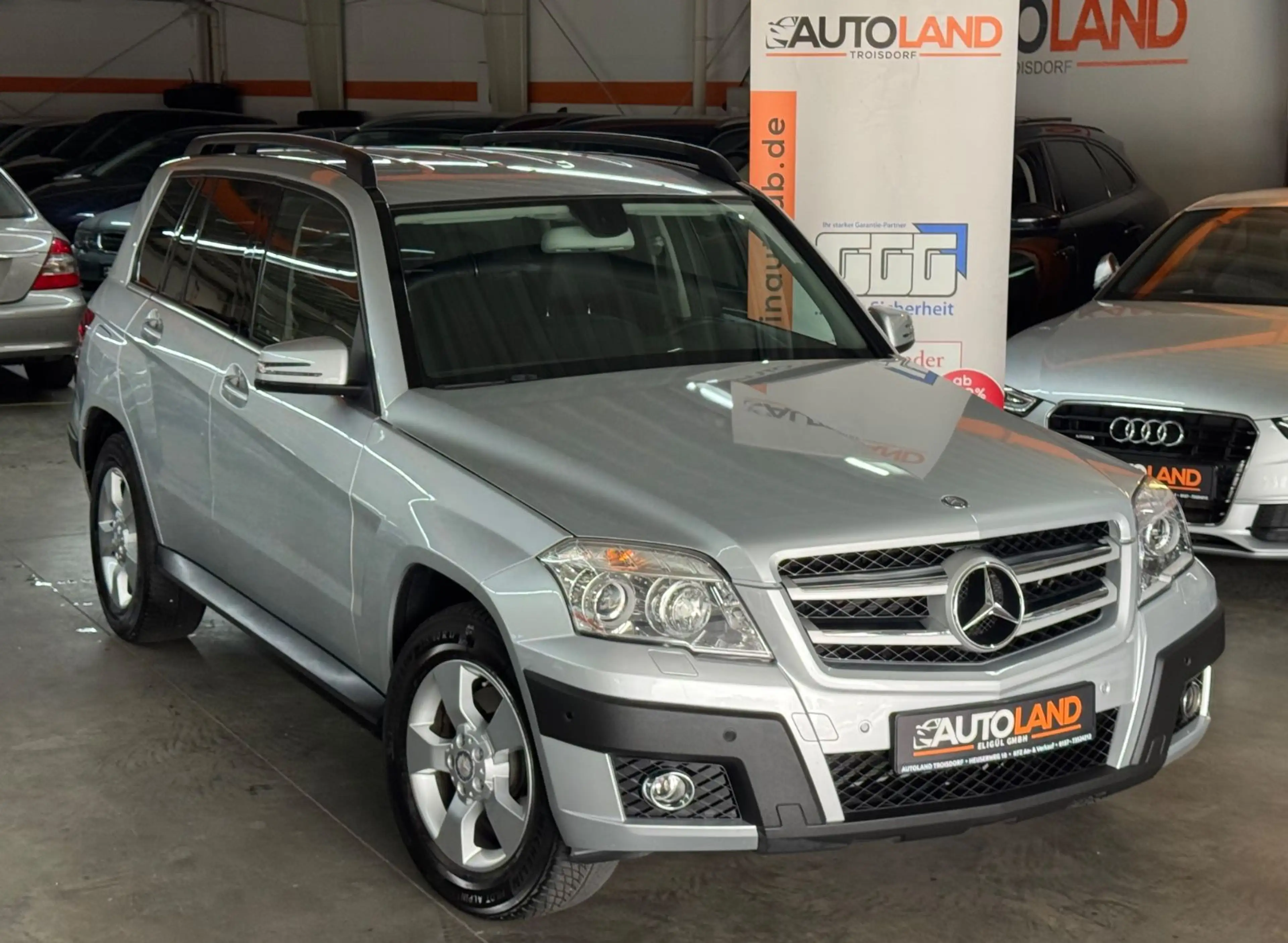Mercedes-Benz GLK 350 4Matic*AUTOM.*XENON*LEDER*NAVI*PDC*AHK* — photo 3