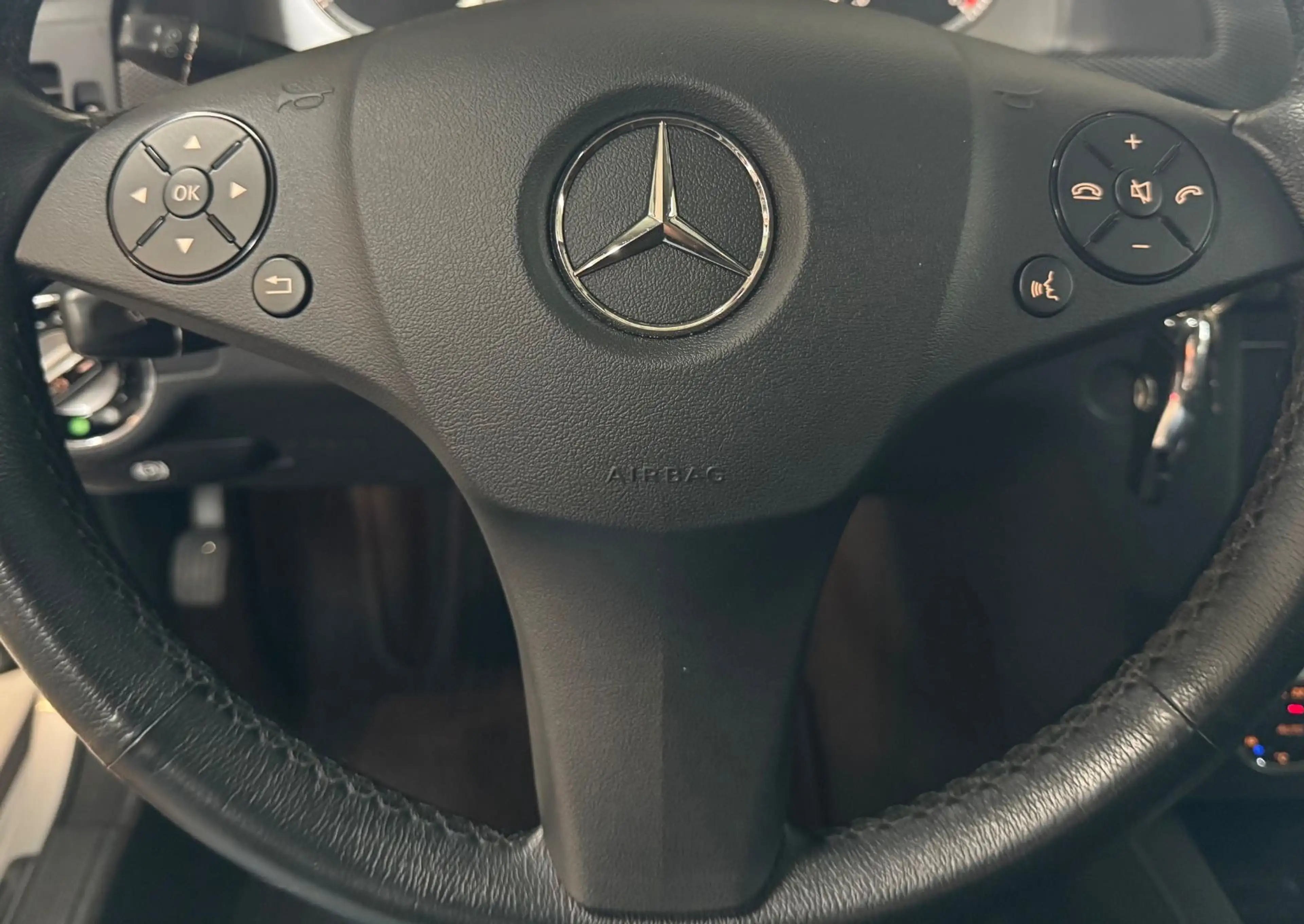 Mercedes-Benz GLK 350 4Matic*AUTOM.*XENON*LEDER*NAVI*PDC*AHK* — photo 15