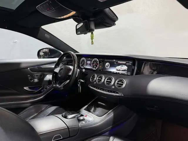 Mercedes-Benz S 500 4MATIC Coupe Aut. *DESIGNO* *SWAROVSKI* *MASSAG... Ansicht 32