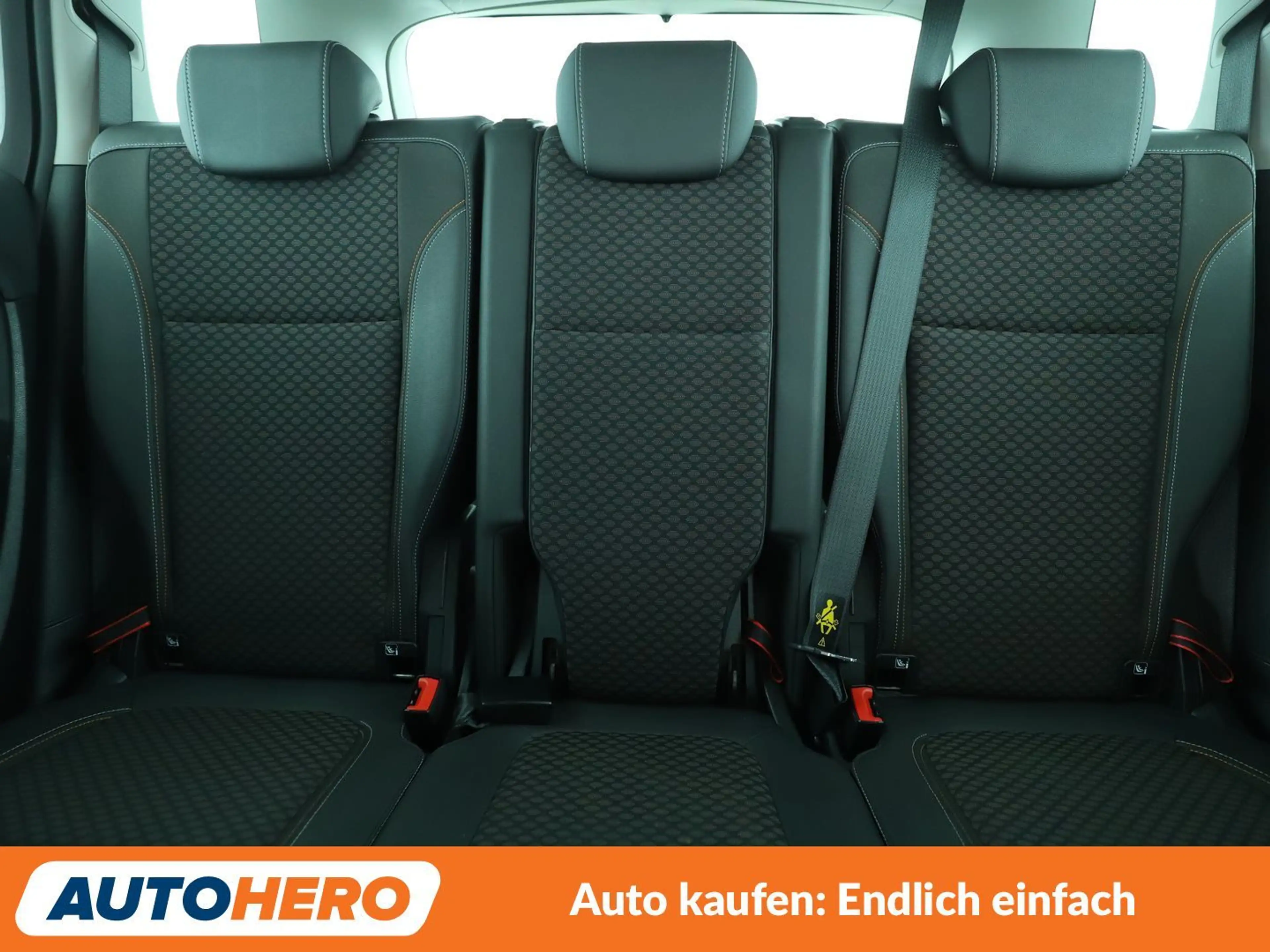 Opel Zafira Tourer 1.6 SIDI Turbo Innovation Aut.*NAVI*BiLED*CAM* — photo 15