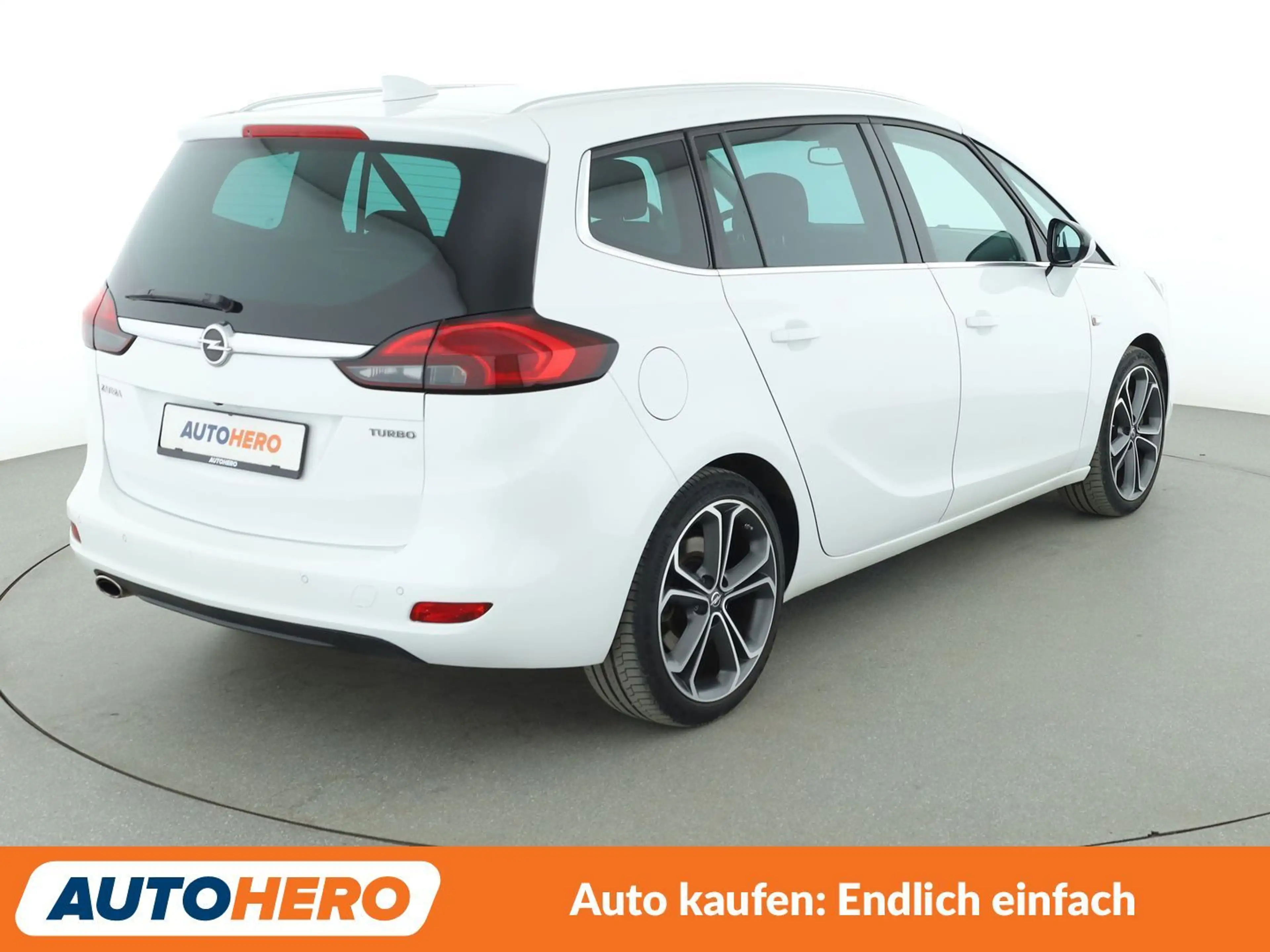 Opel Zafira Tourer 1.6 SIDI Turbo Innovation Aut.*NAVI*BiLED*CAM* — photo 6