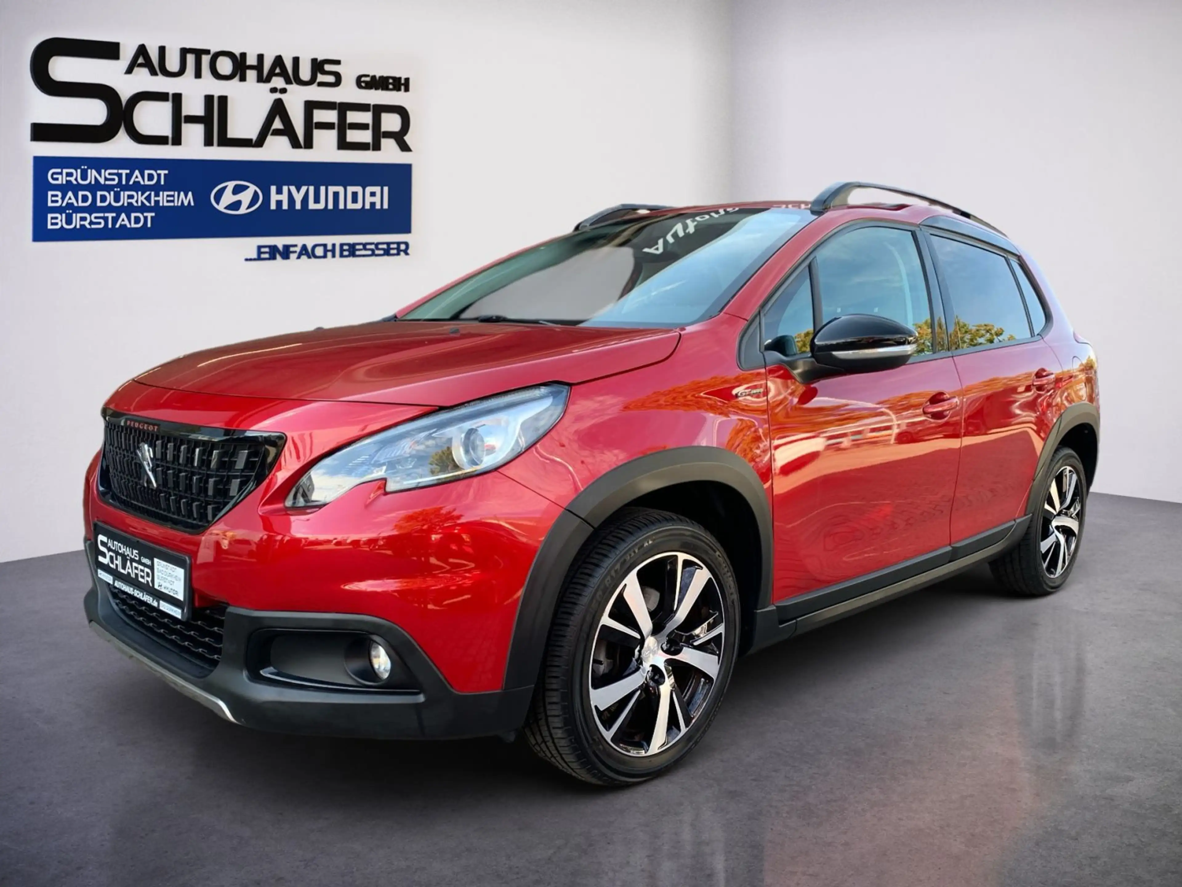 Peugeot 2008 1.2 PureTech Automatik 110 Allure Navi