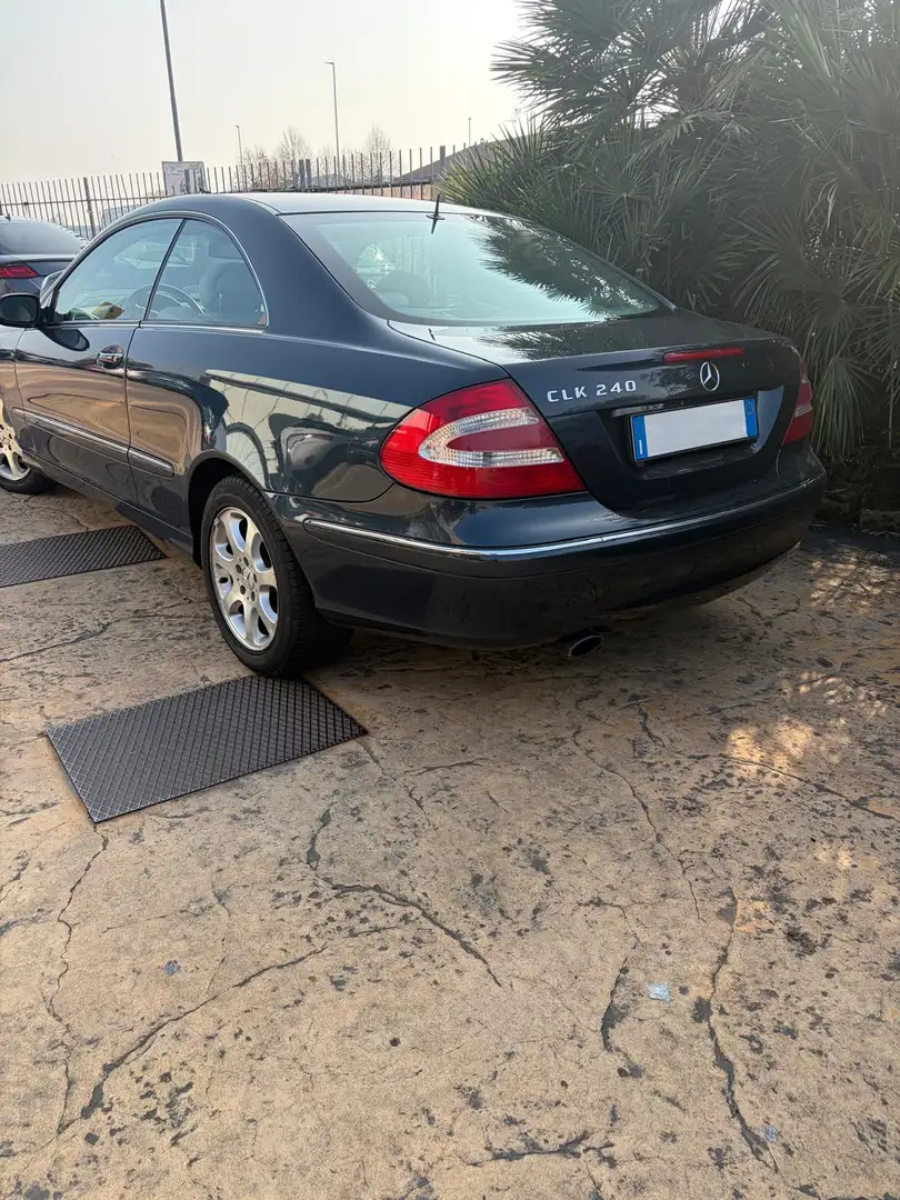 Mercedes-Benz CLK 240 - serie W209 Blau - 2