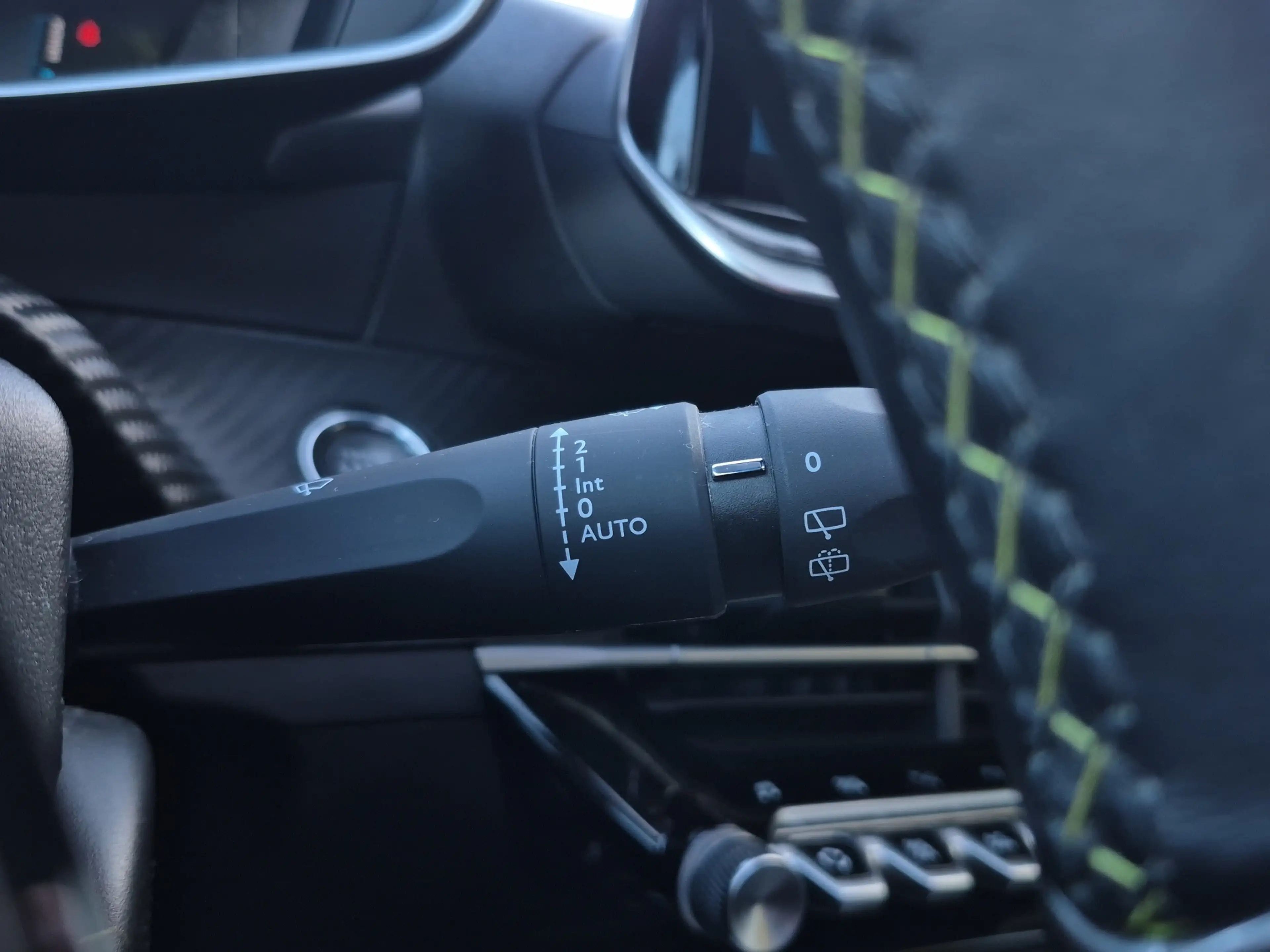 Peugeot e-2008 EV GT 50 kWh 95,7% Soh | Panoramadak | Trekhaak af — photo 15