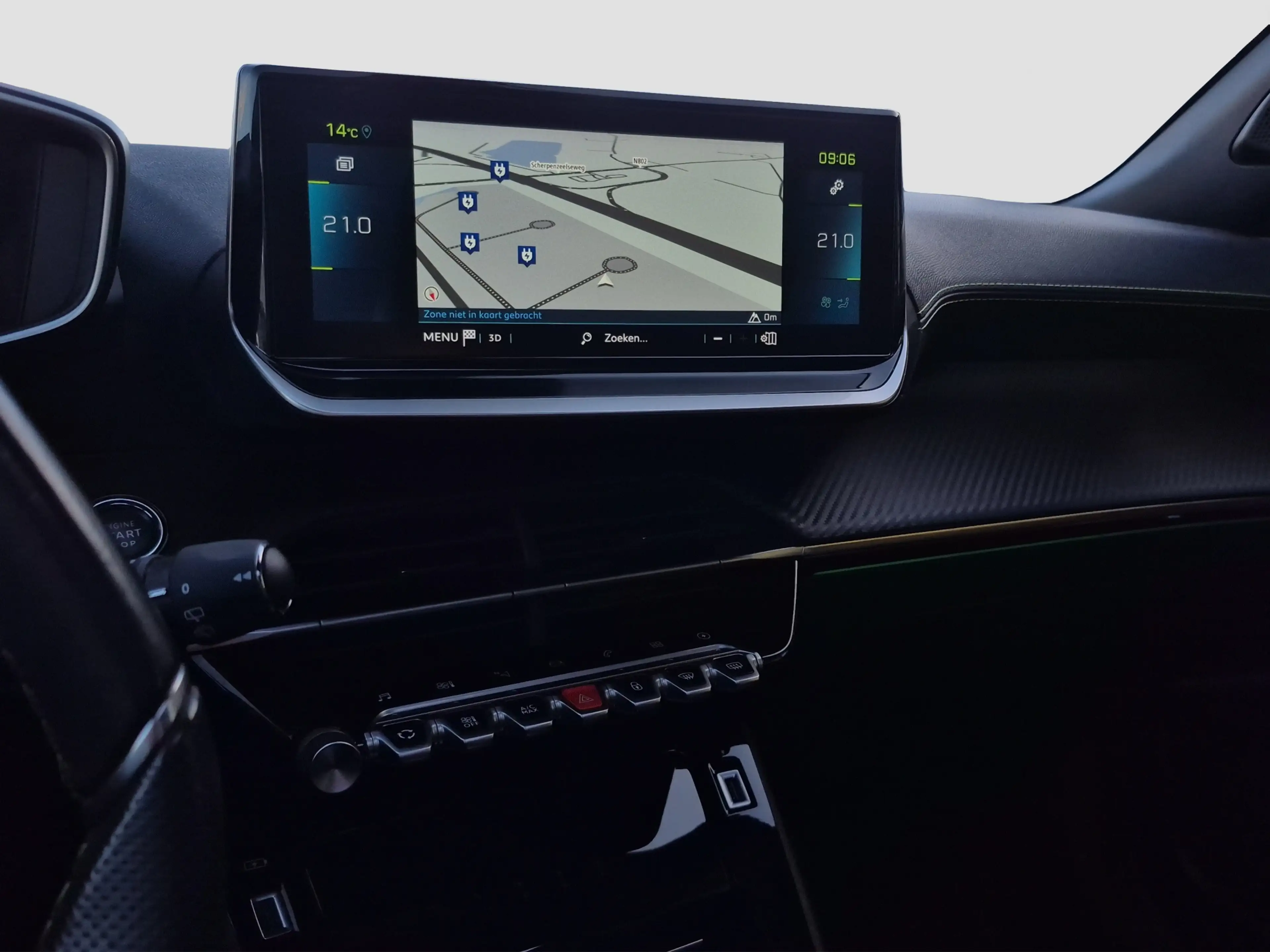 Peugeot e-2008 EV GT 50 kWh 95,7% Soh | Panoramadak | Trekhaak af — photo 17