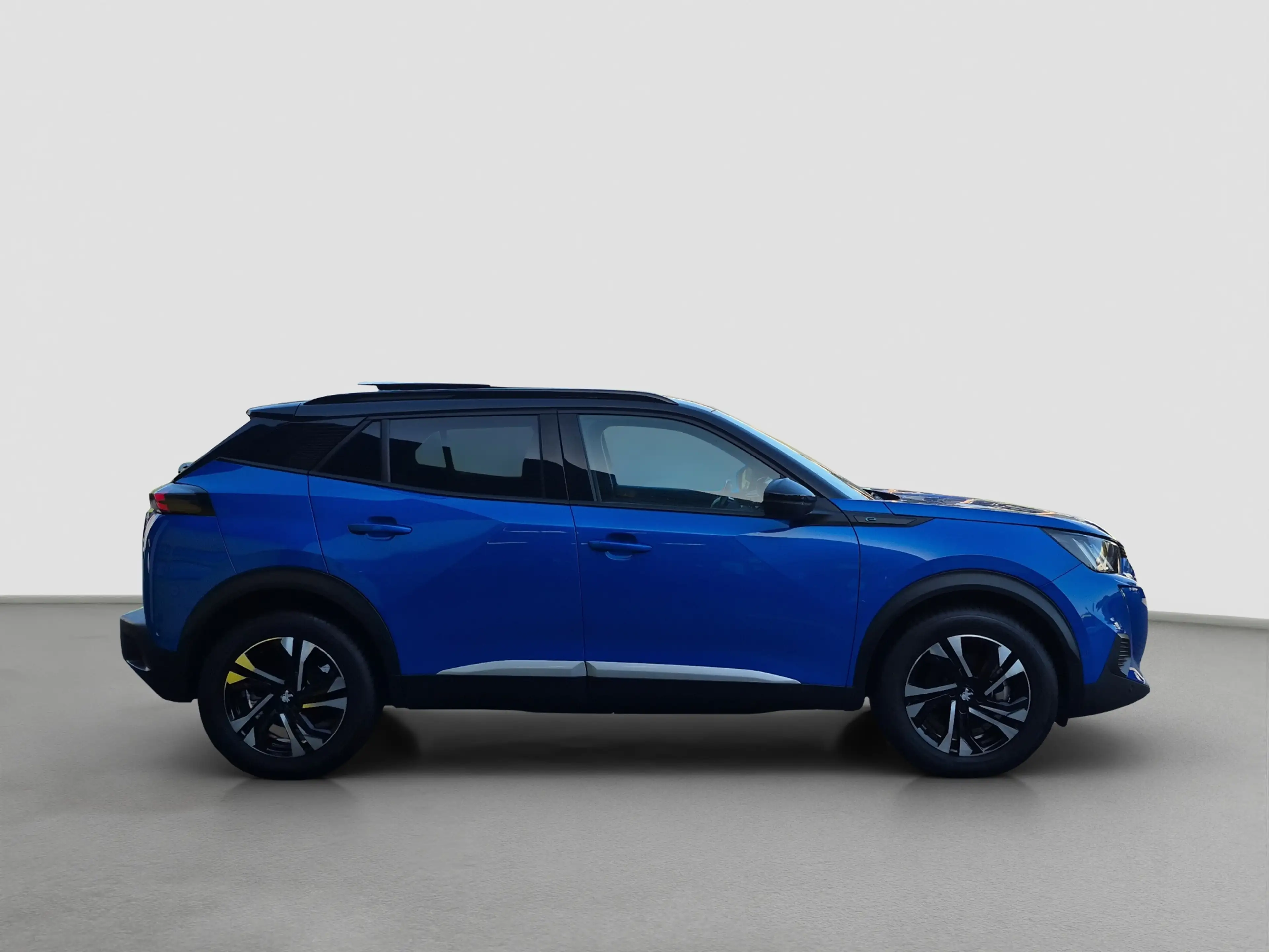 Peugeot e-2008 EV GT 50 kWh 95,7% Soh | Panoramadak | Trekhaak af — photo 6