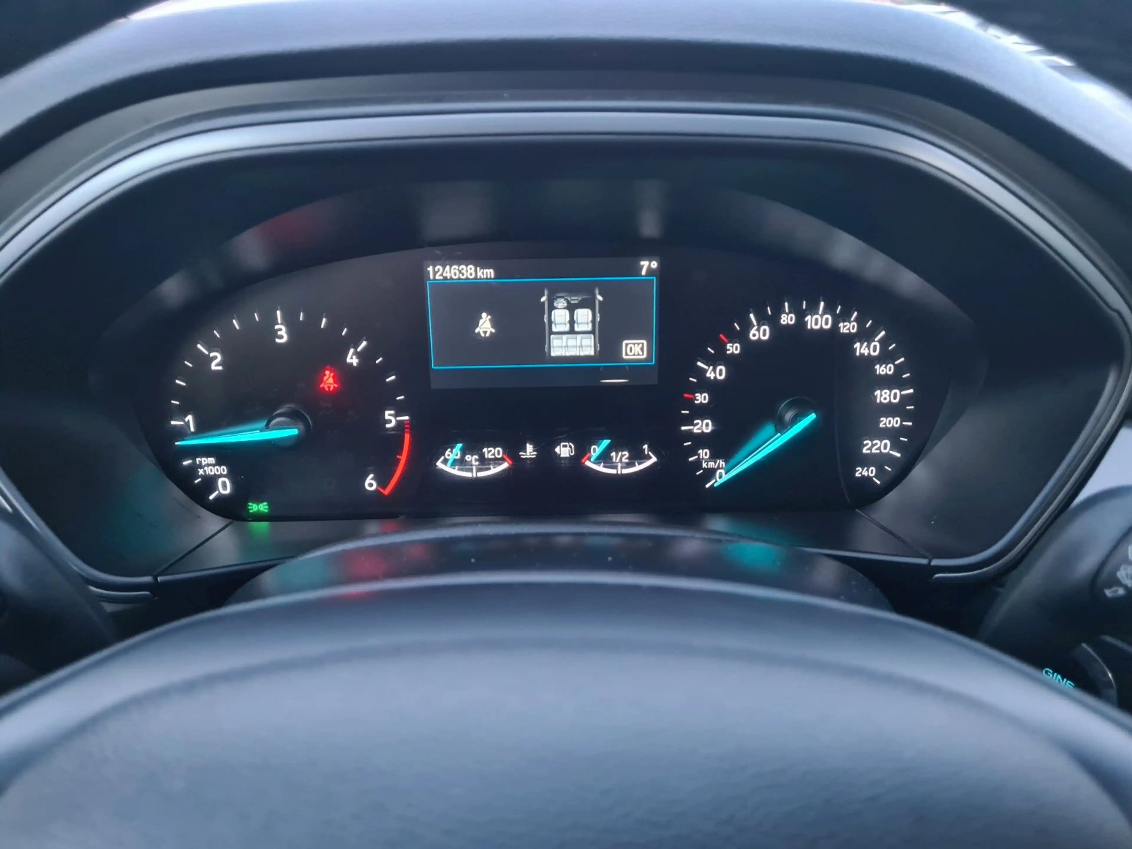 Ford Focus Ford Turnier1.5 88kw KAMERA V+H/SHZ/LED/KEYLESS — photo 8