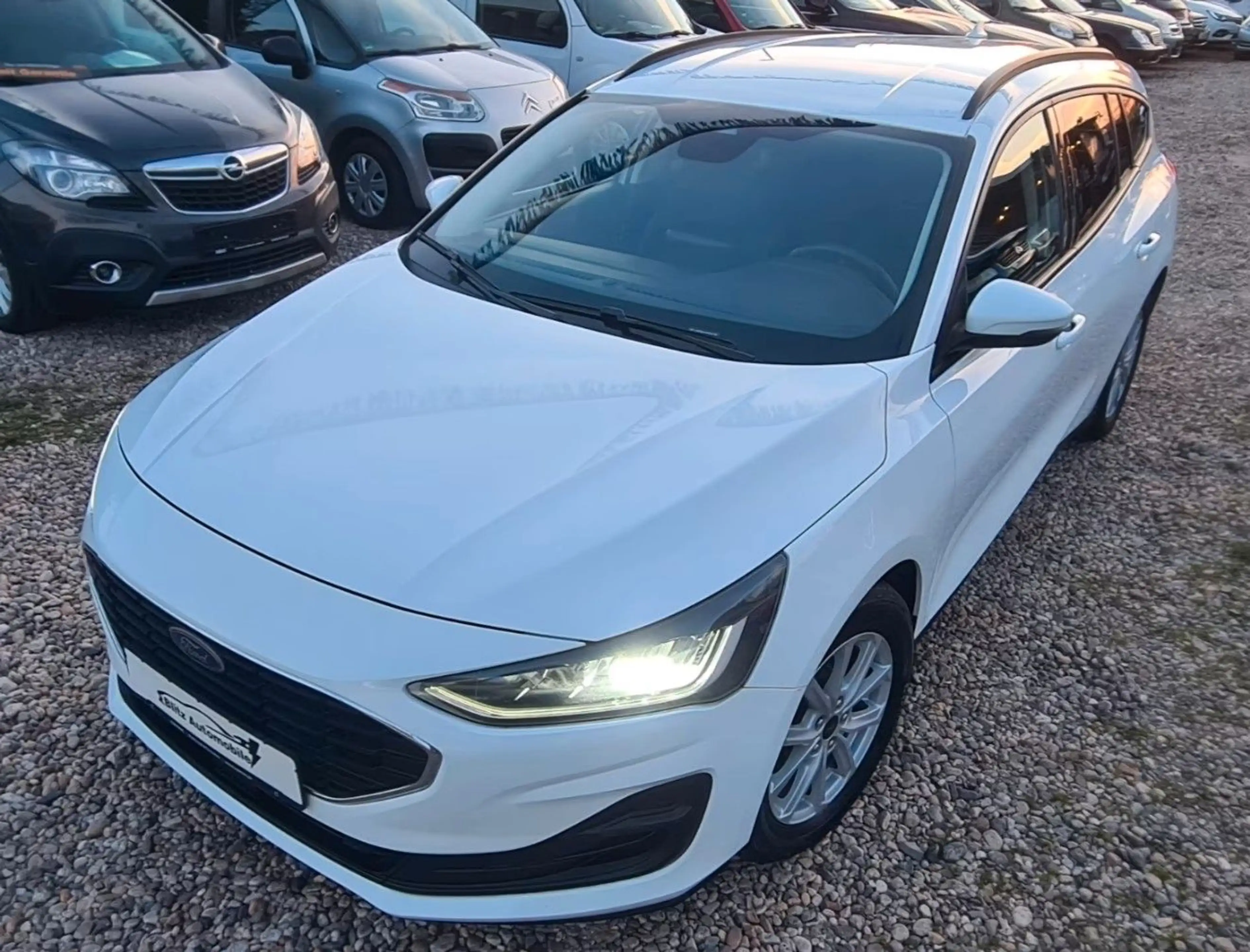 Ford Focus Ford Turnier1.5 88kw KAMERA V+H/SHZ/LED/KEYLESS — photo 4