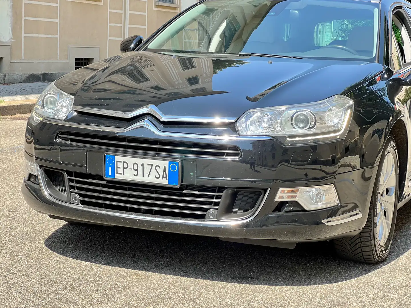 Citroen C5 Tourer 2.2 HDi 204cv aut Hydractive Executive Full Negro - 2
