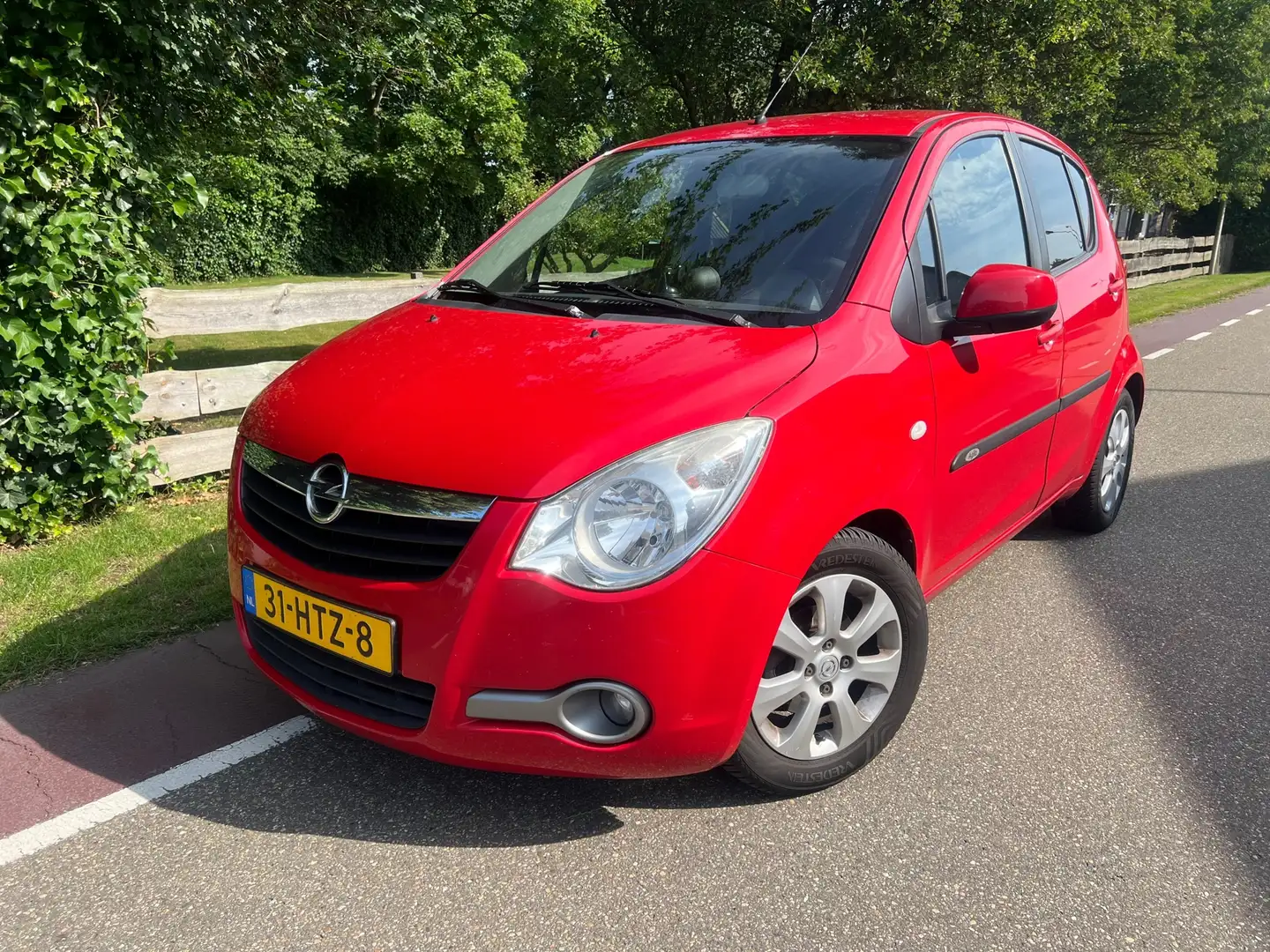 Opel Agila 1.2 Enjoy Airco Trekhaak Rood - 1