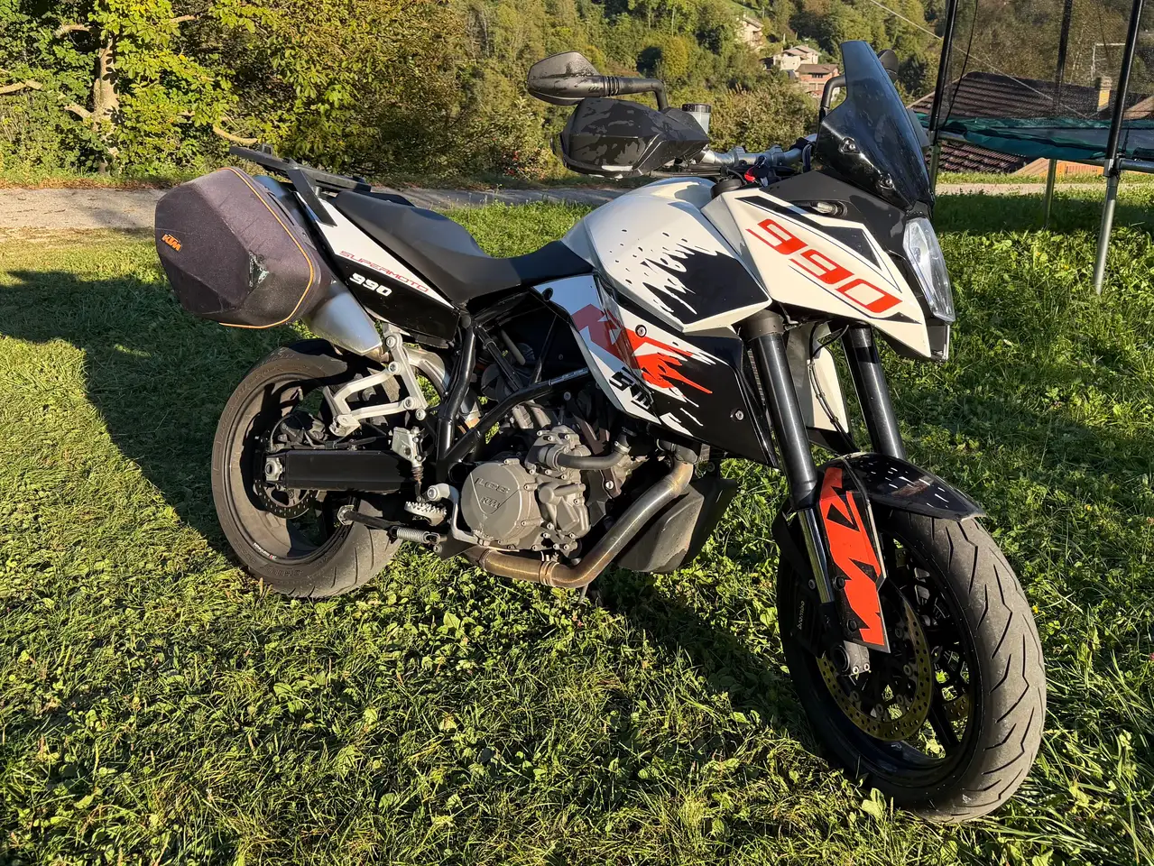 KTM 990 Supermoto