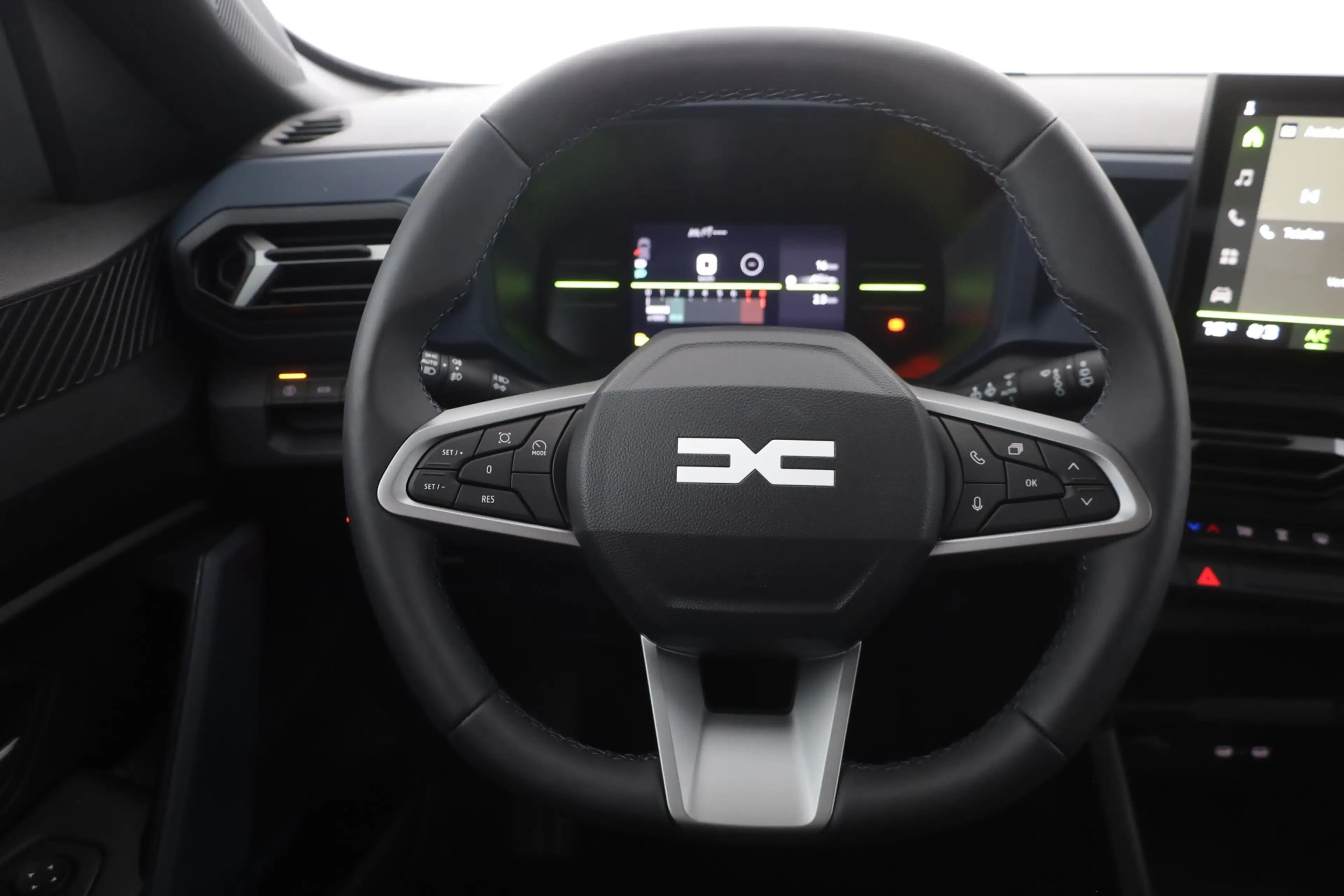Dacia Duster Journey TCe 130 LED Kamera — photo 15